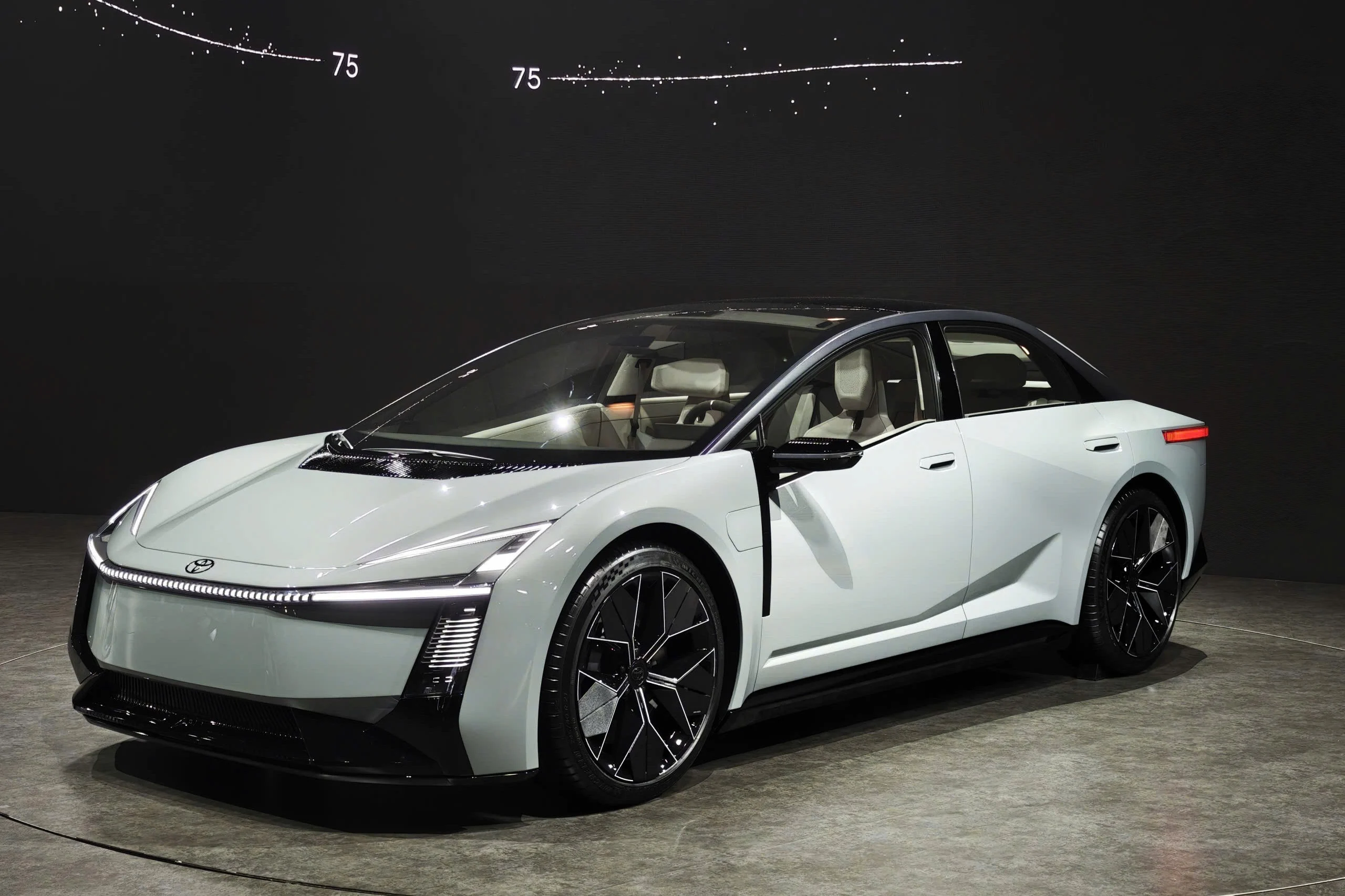 Toyota Corolla, new Corolla design, 2025 concept car, hybrid Corolla, electric Corolla, Japan Mobility Show, automotive design, GR Corolla 2