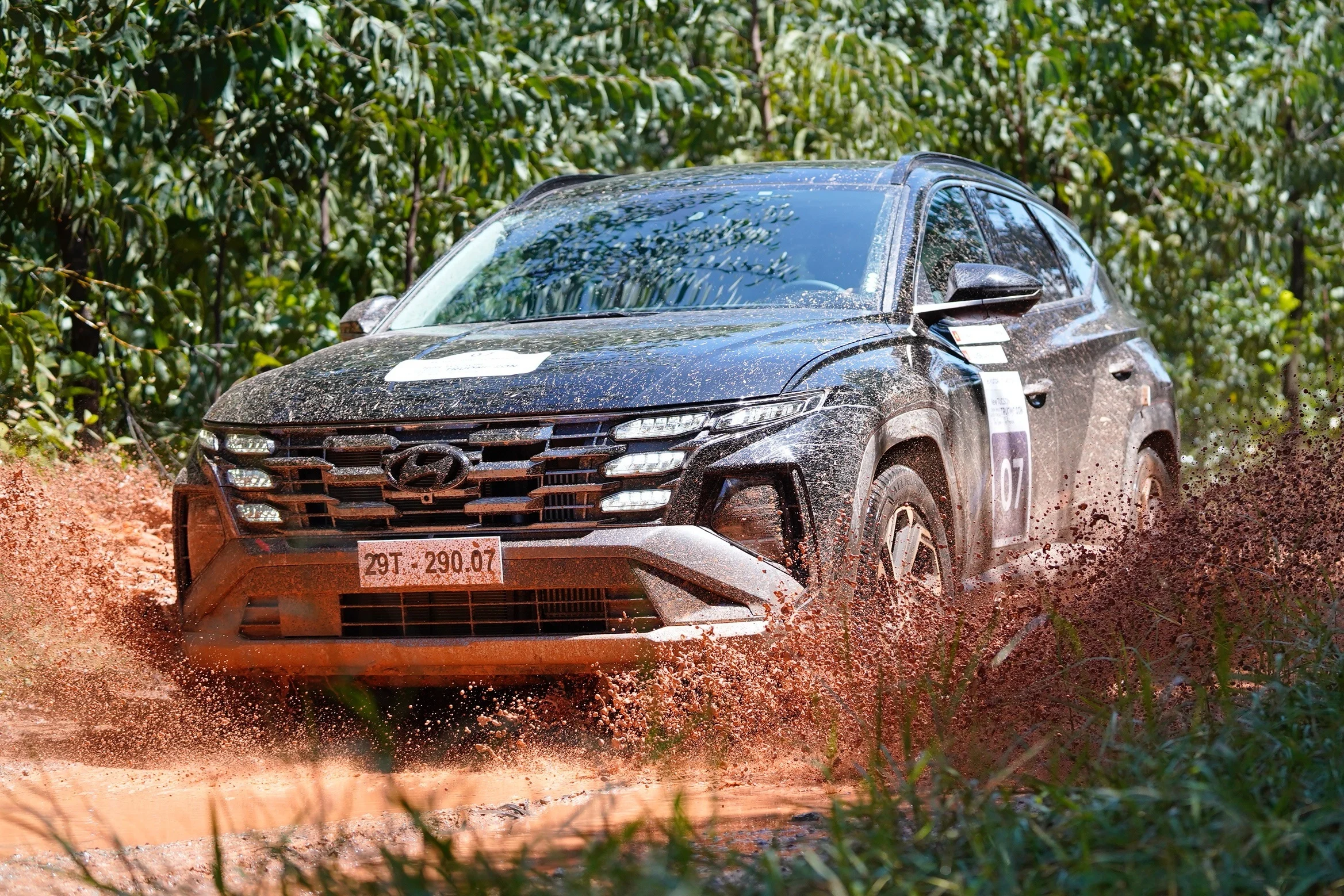 2026 SUV deals, Tet car sales, Mazda CX‑5 price, Hyundai Tucson discount, Ford Territory stock, Mitsubishi Destinator offers, budget SUV Vietnam 4