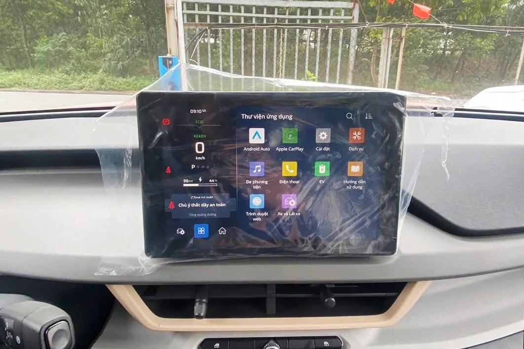 VinFast Limo Home, VinFast VF 3 Plus, Toyota Hilux 2026, electric MPV Vietnam, new pickup Vietnam, 2026 car market Vietnam, electric vehicles Vietnam 4