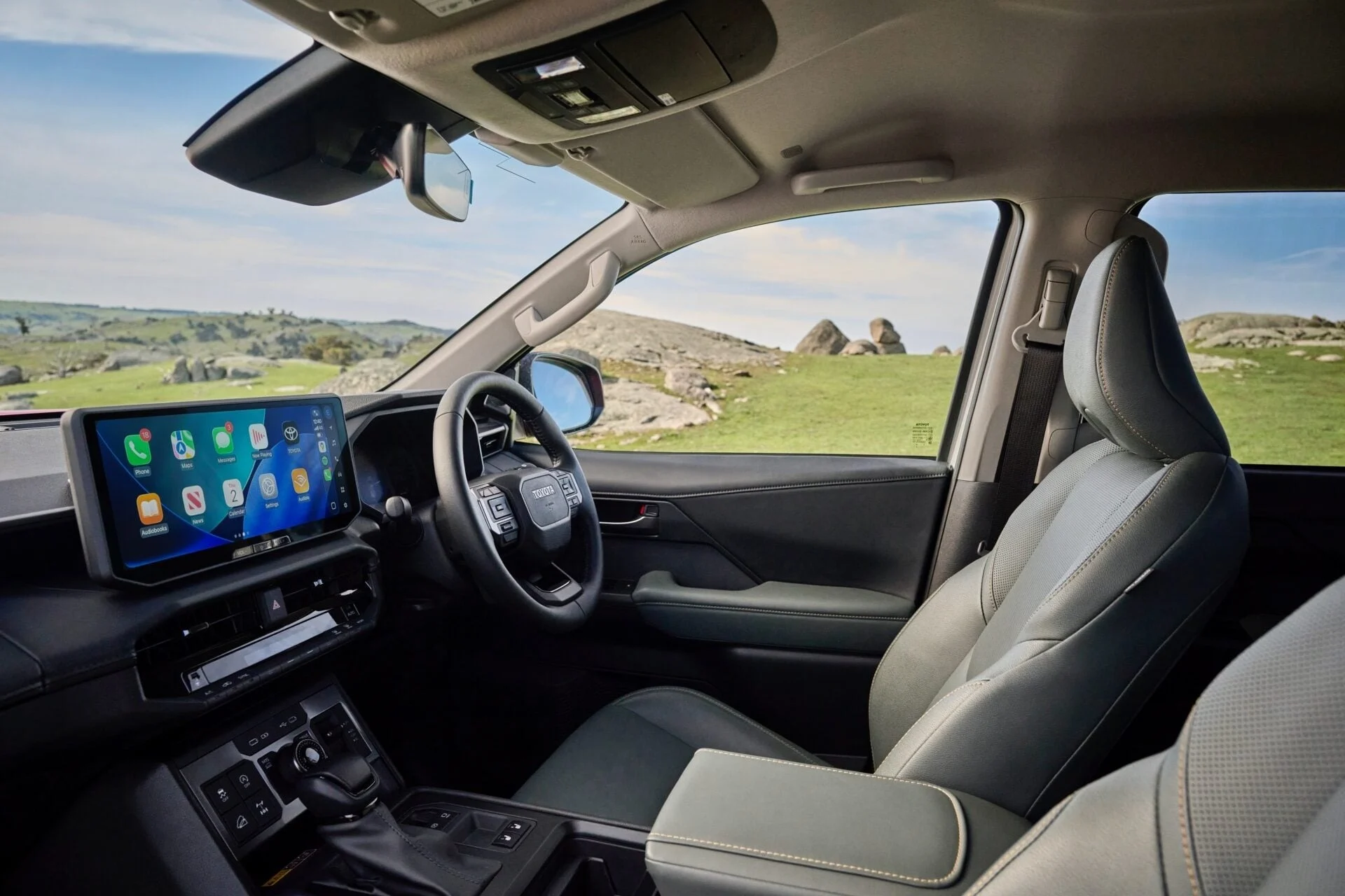 Ford Ranger, Vietnam pickup trucks, Toyota Hilux, Mitsubishi Triton, Isuzu D-Max, pickup truck sales 2025, automotive market Vietnam 6