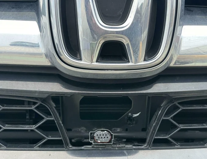 car radar theft, automotive sensor theft, vehicle safety sensor, Honda CR-V radar, US car parts theft, radar sensor replacement cost, automotive anti-theft accessories 2