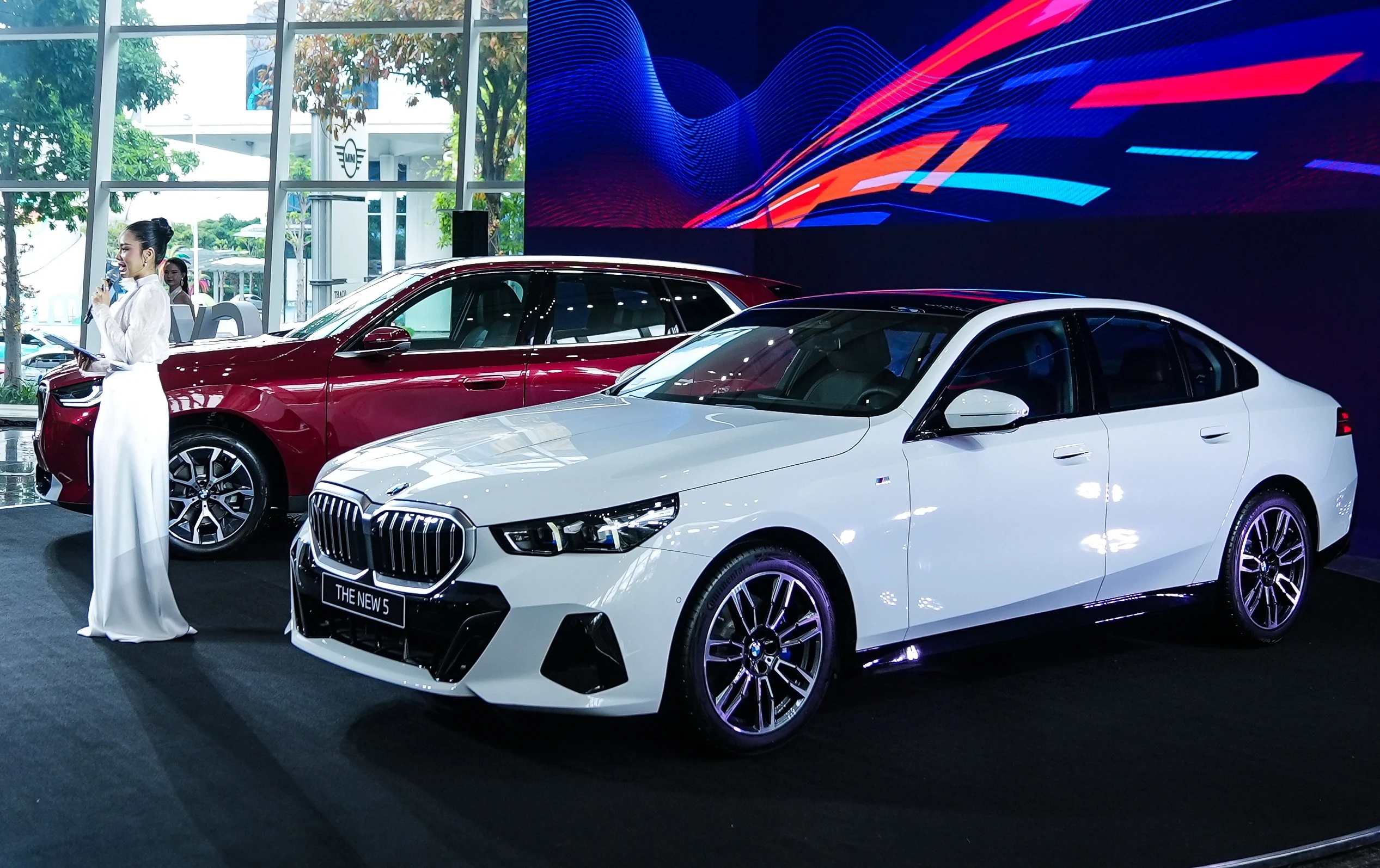 Vietnam sedan market 2025, luxury sedans Vietnam, mass‑market sedans Vietnam, BMW 5 Series 2025, Audi A5 Vietnam, Mercedes E-Class 2025, Skoda Slavia Vietnam, BYD Seal 5 5