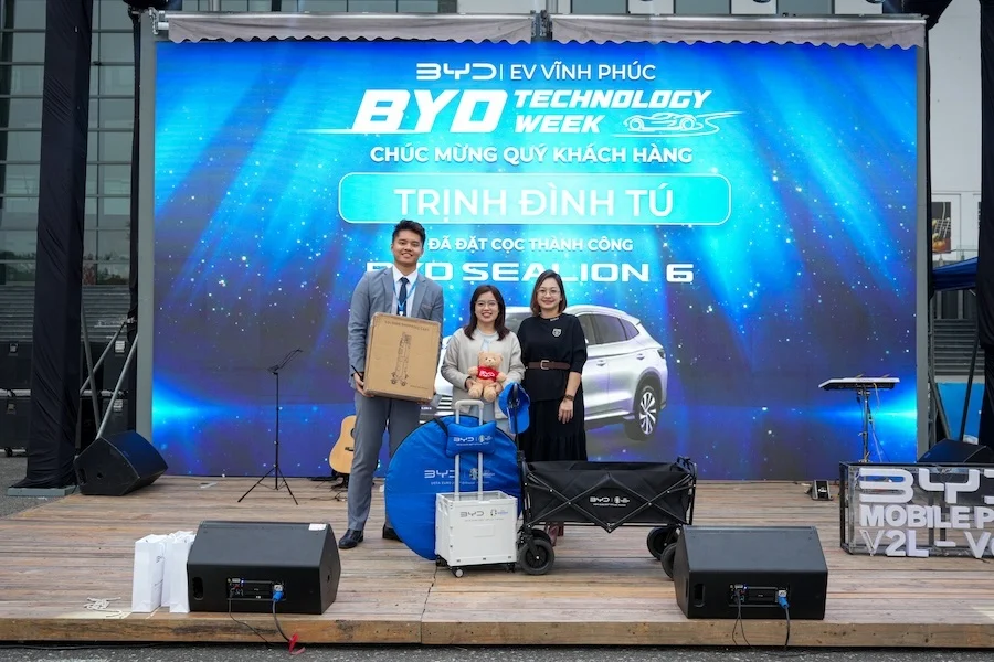 BYD Technology Week, electric vehicle test drive, BYD ATTO, BYD M9, Phu Tho event, new energy cars, automotive experience 7