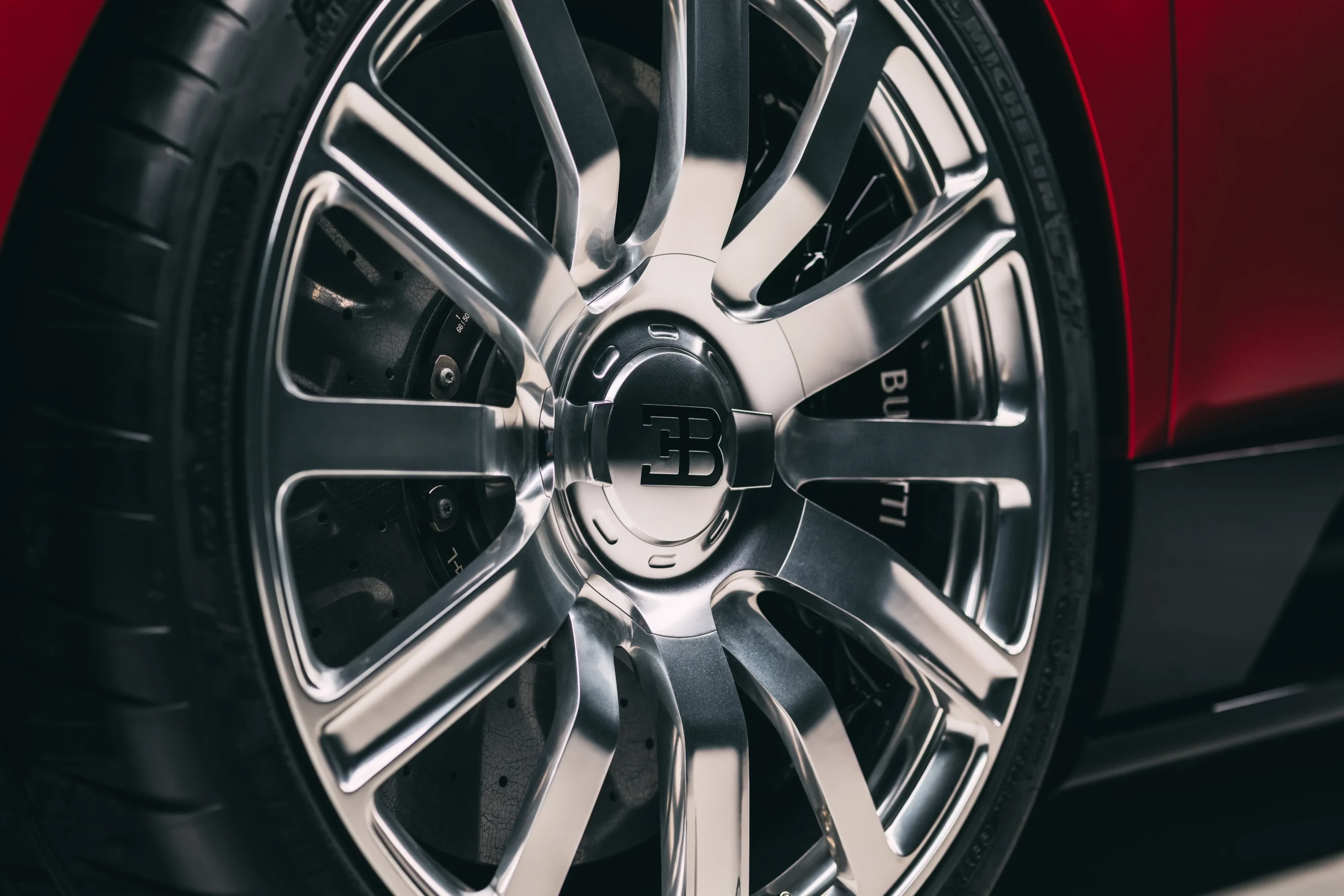 Bugatti F.K.P. Hommage, Bugatti Veyron tribute, limited edition hypercar, Ferdinand Karl Piëch, W16 engine, bespoke automotive design, Programme Solitaire 7