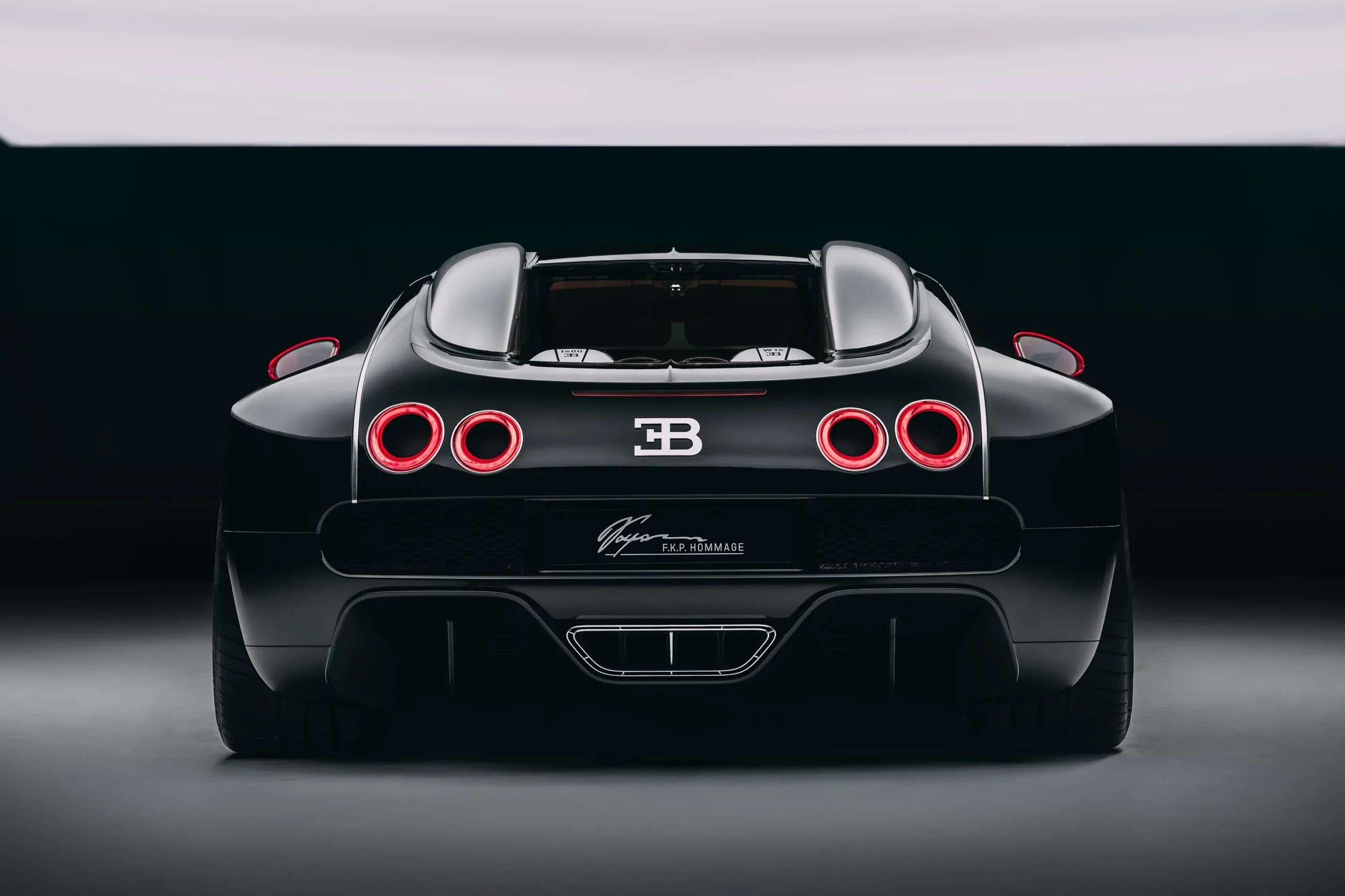 Bugatti F.K.P. Hommage, Bugatti Veyron tribute, limited edition hypercar, W16 engine, Ferdinand Piëch homage, Programme Solitaire, bespoke luxury car, custom supercar 8