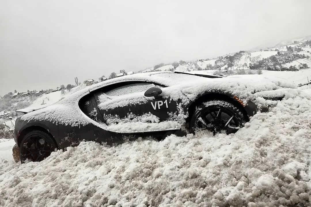 Bugatti Tourbillon, hypercar, hybrid supercar, snow test, Croatia, Bugatti specs, limited edition supercar 4