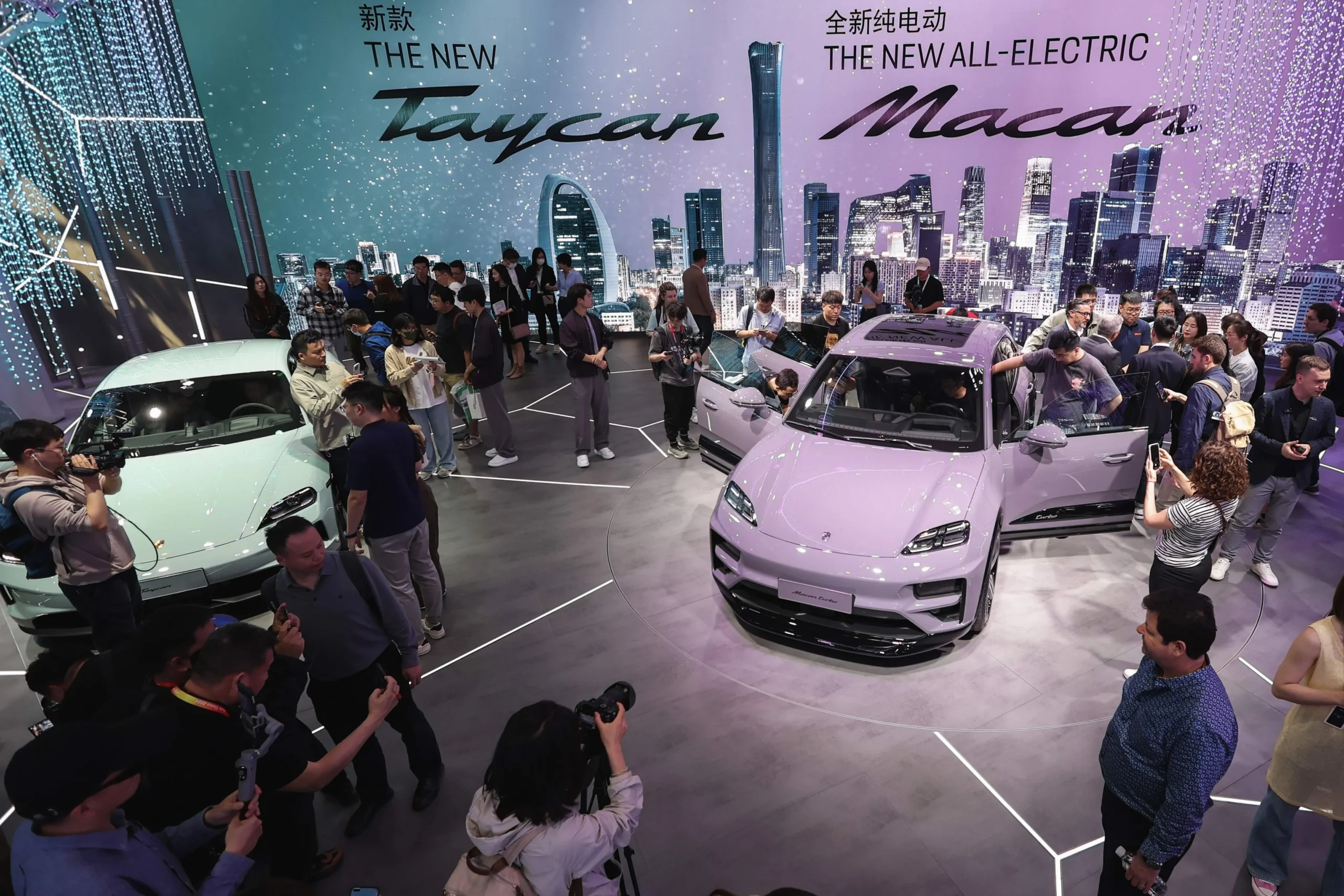 Porsche, China, auto sales, electric vehicles, luxury cars, automotive industry, Oliver Blume, Volkswagen 6