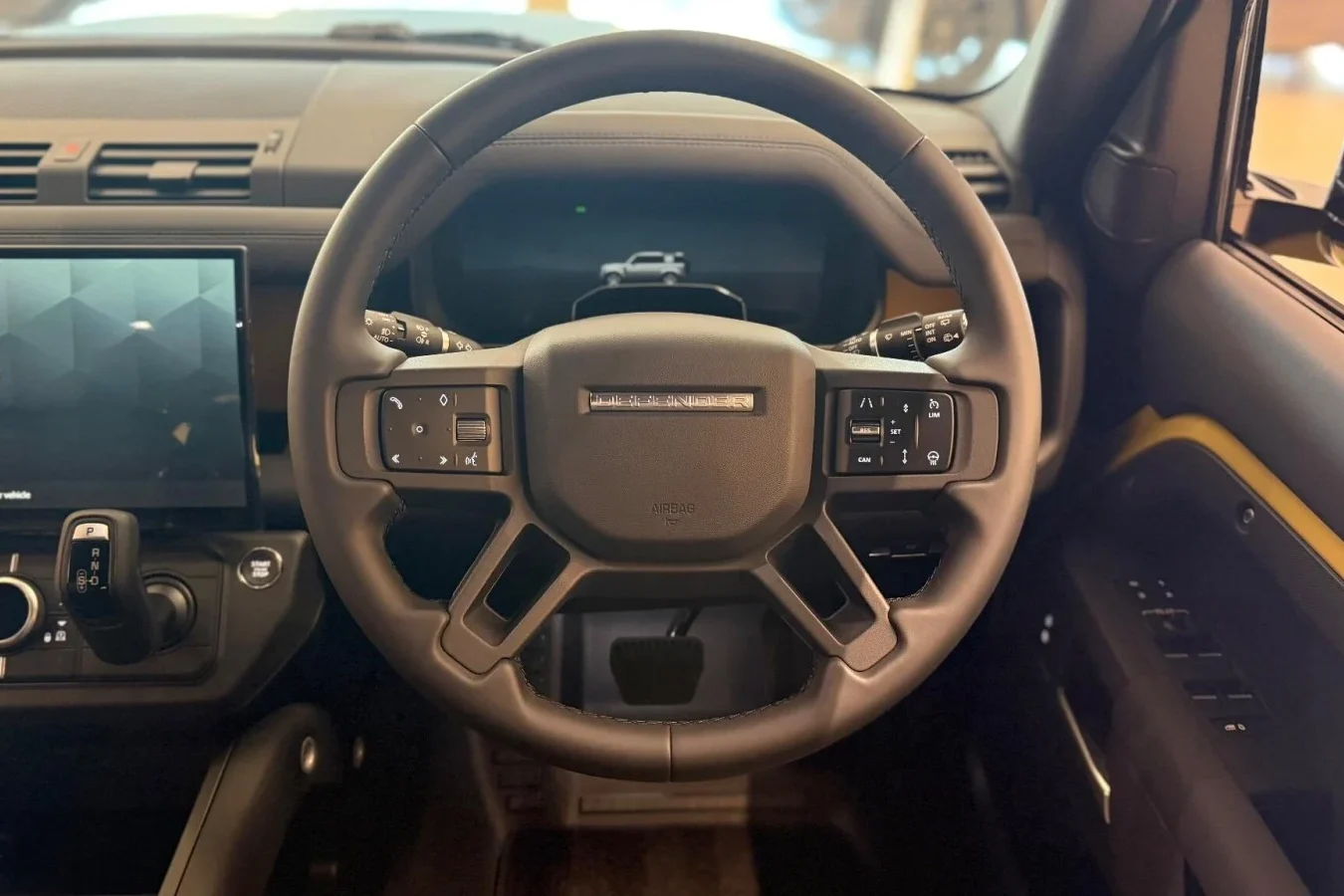 Defender 110 Trophy Edition, Land Rover Defender, off‑road SUV, Camel Trophy, luxury SUV, Vietnam car price, 2024 Land Rover 8