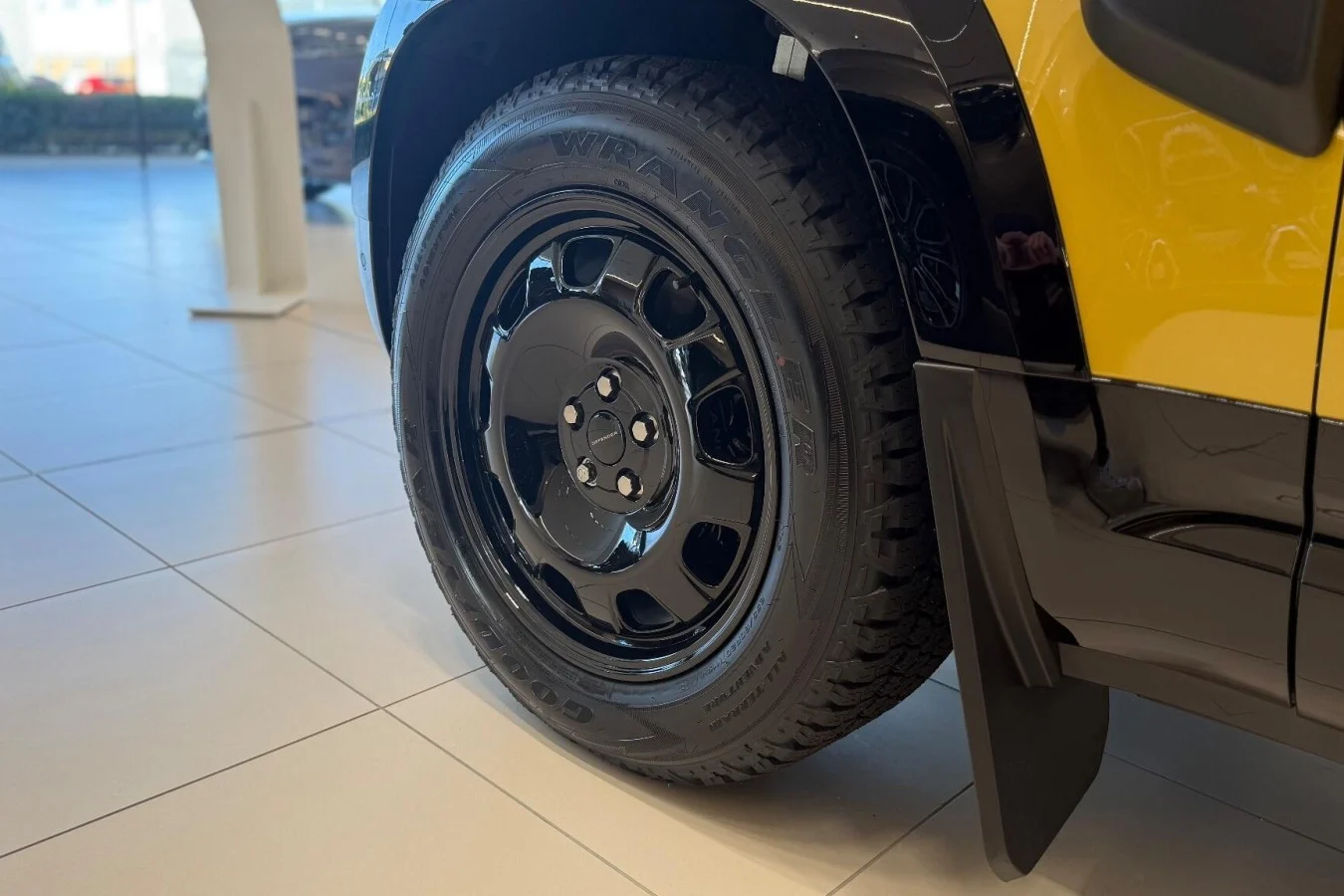 Defender 110 Trophy Edition, Land Rover Defender, off‑road SUV, Camel Trophy, luxury SUV, Vietnam car price, 2024 Land Rover 6