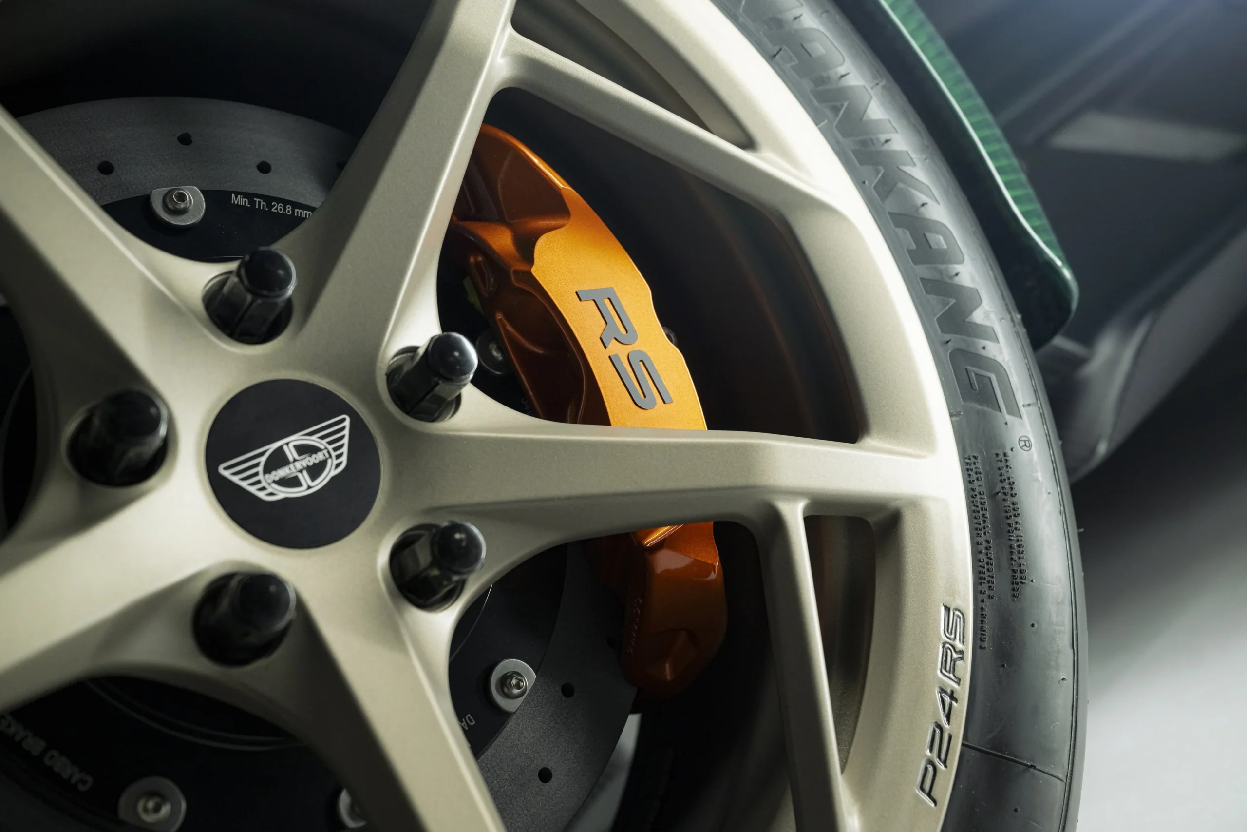 Donkervoort P24 RS, lightweight sports car, 600 horsepower, twin‑turbo V6, carbon fiber chassis, limited edition supercar, Dutch performance car 4