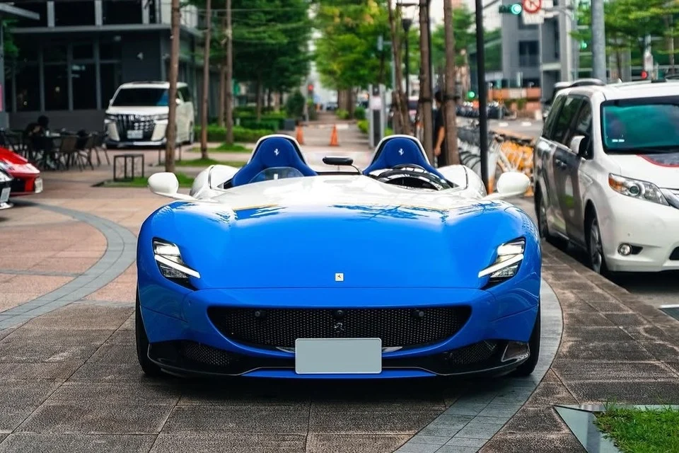 Trần Chí, supercar collection, luxury cars, Ferrari Monza SP2, Bugatti Chiron Sport, Chen Zhi fraud, high‑end hypercars, exotic car seizure 5