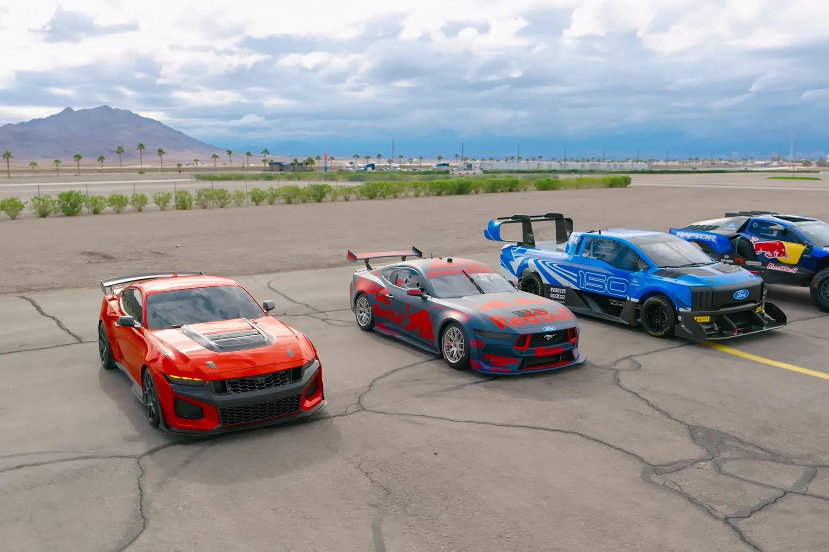 Ford Mustang Dark Horse SC, 2026 Mustang specs, Predator 5.2L engine, carbon fiber wheels, performance sedan price, Ford Racing 2026, high performance car 9