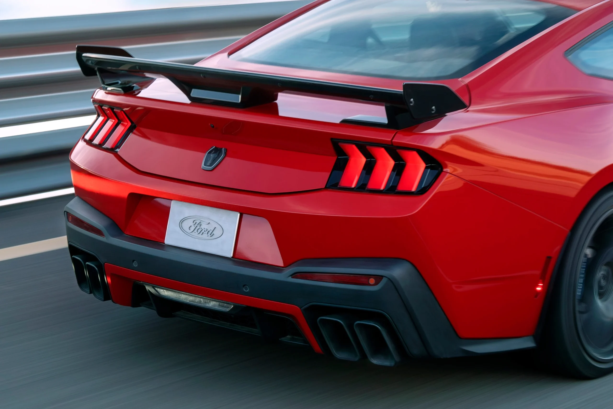 Ford Mustang, Dark Horse SC, 2026 Mustang, Detroit Auto Show, supercharged V8, carbon fiber performance, Track Pack, MagneRide suspension 8