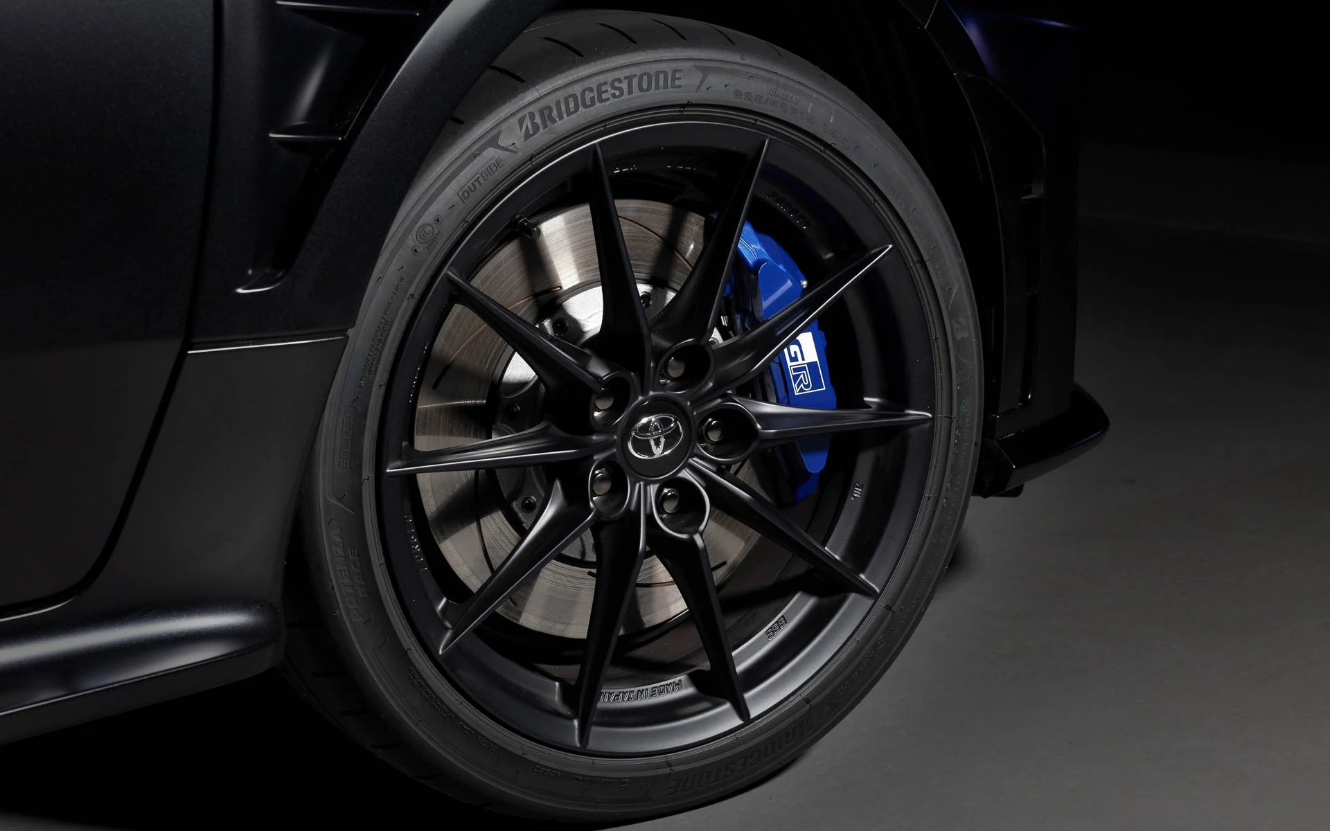 Toyota GR Yaris, Sebastien Ogier edition, limited edition hot hatch, rally-inspired car, 9x World Champion, performance package, limited run, GR Yaris Aero 5