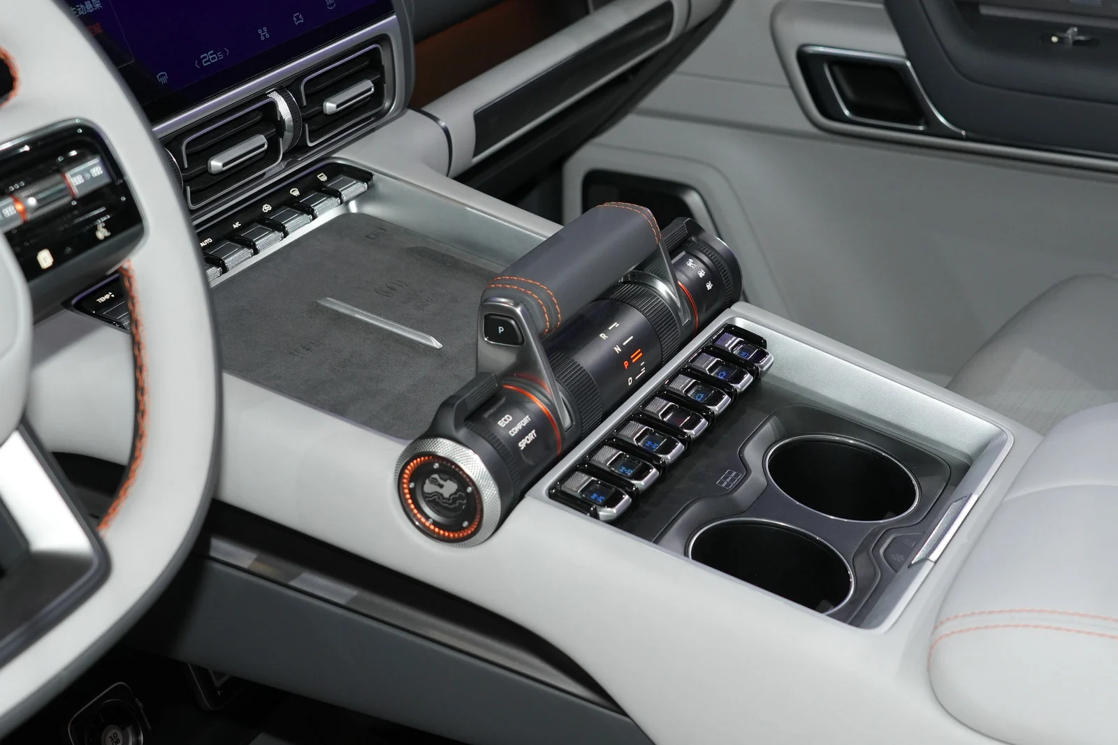 Geely Galaxy Cruiser, off-road SUV, Defender competitor, Shanghai Auto Show 2025, electric SUV, SEA-R platform, UK automobile market 10