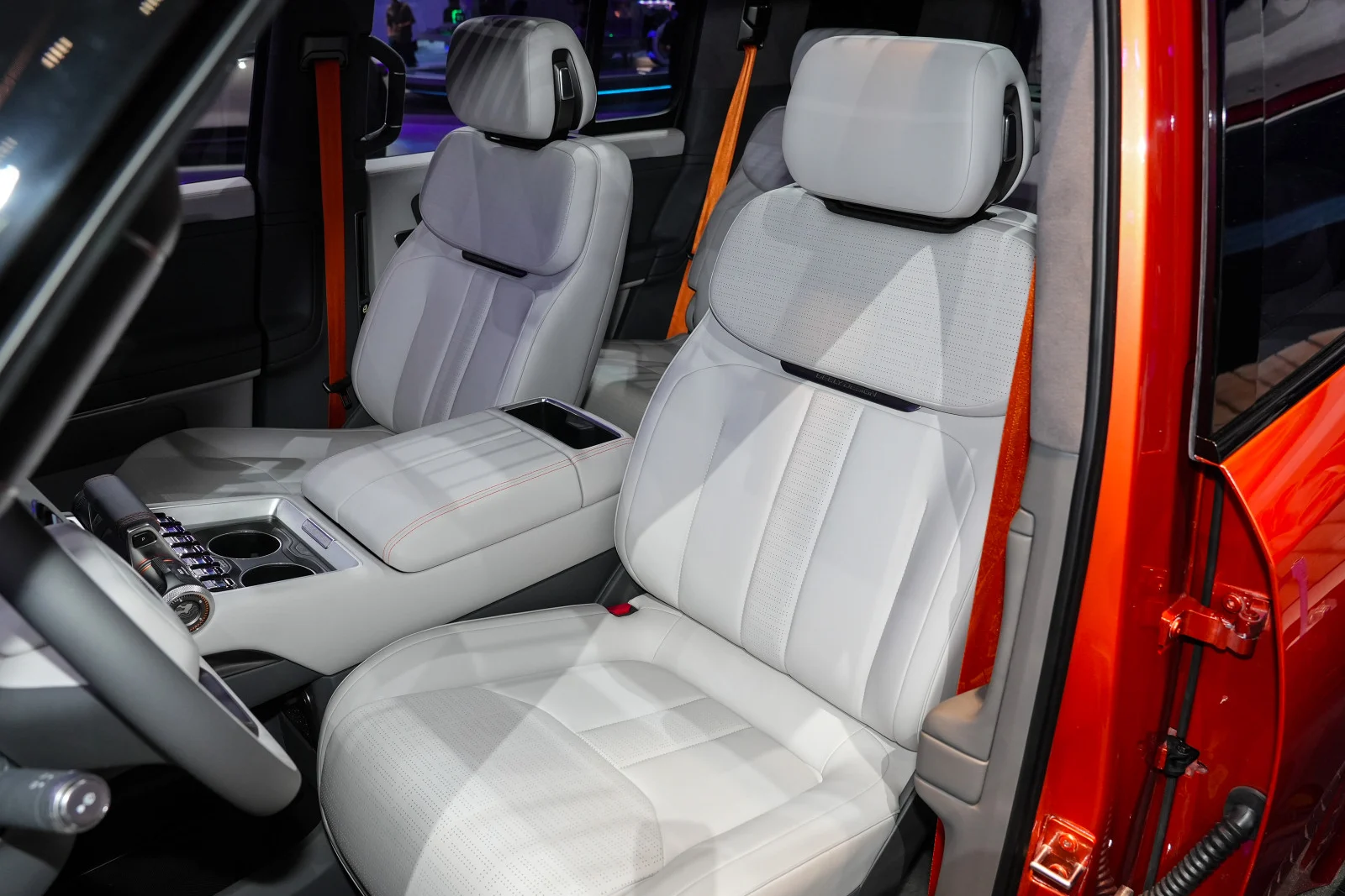 Geely Galaxy Cruiser, off‑road SUV, Land Rover Defender competitor, Chinese concept car, SEA‑R platform, electric off‑road vehicle, AI‑driven SUV 11