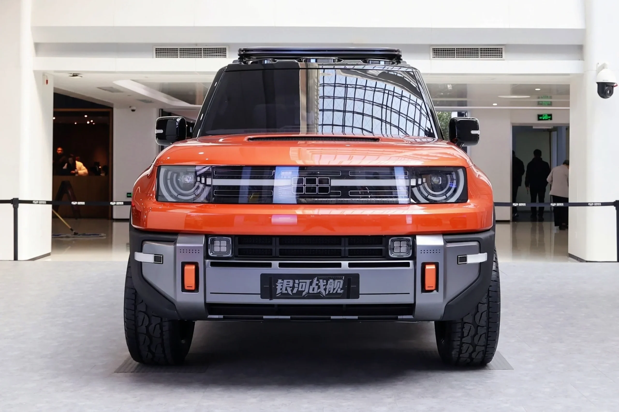 Geely Galaxy Cruiser, off-road SUV, Defender competitor, Shanghai Auto Show 2025, electric SUV, SEA-R platform, UK automobile market 16