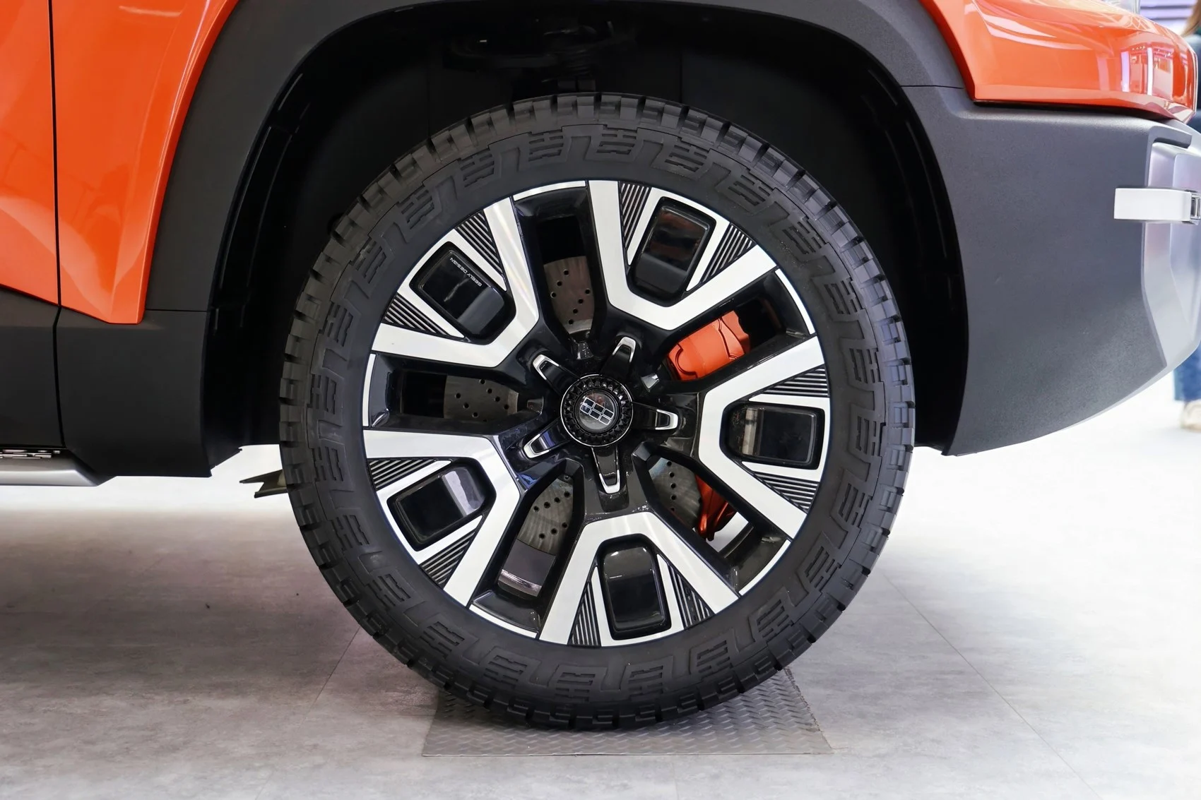 Geely Galaxy Cruiser, off‑road SUV, Land Rover Defender competitor, Chinese concept car, electric SUV, SEA‑R platform, AI‑powered vehicle 5