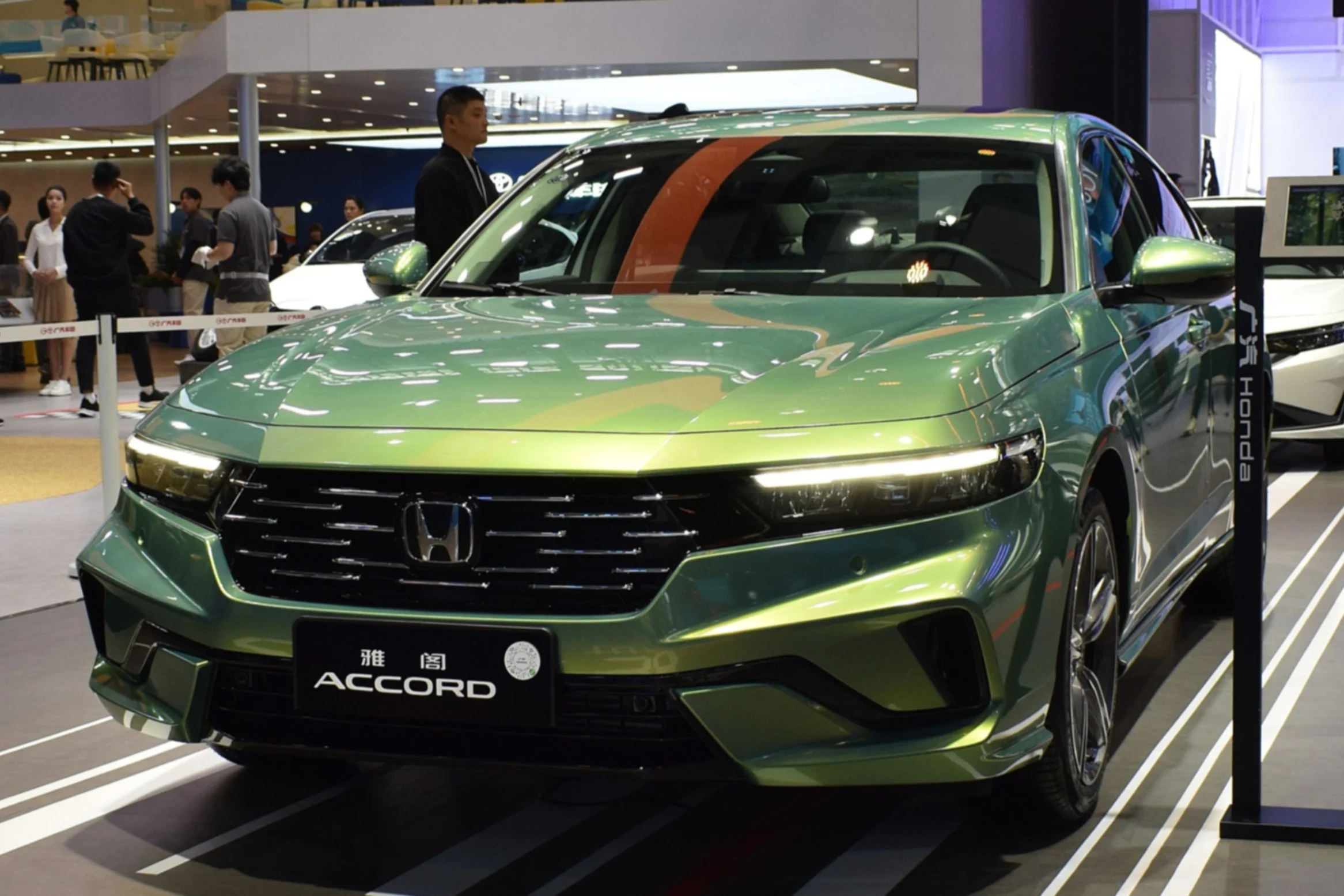 Honda, China, chip shortage, automotive supply chain, Nexperia, Guangzhou Automobile Group, car production slowdown, semiconductor crisis 3