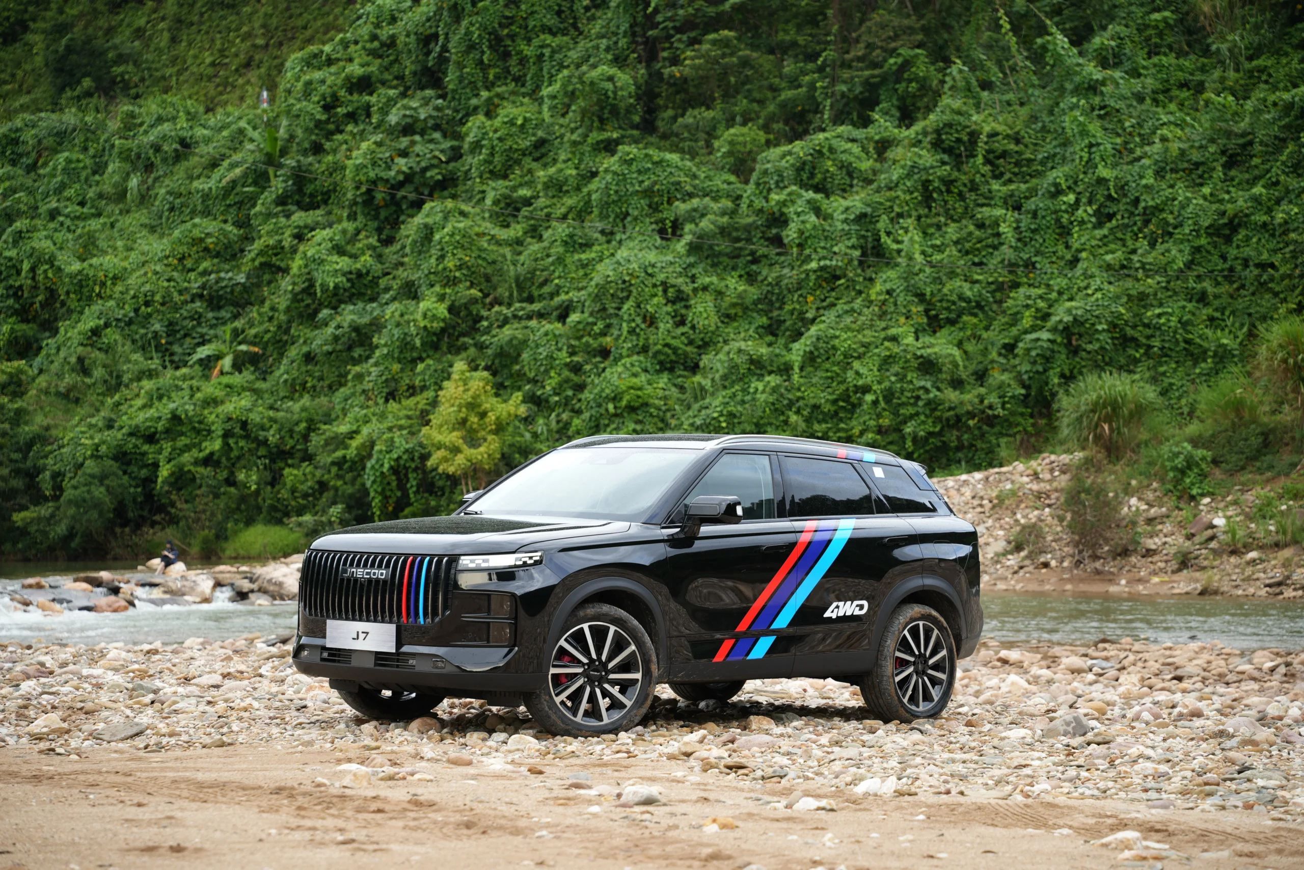 Vietnam car market, car incentives Vietnam, zero down car purchase, 2026 auto discounts, VinFast offers, Toyota warranty Vietnam, Subaru price cut 5