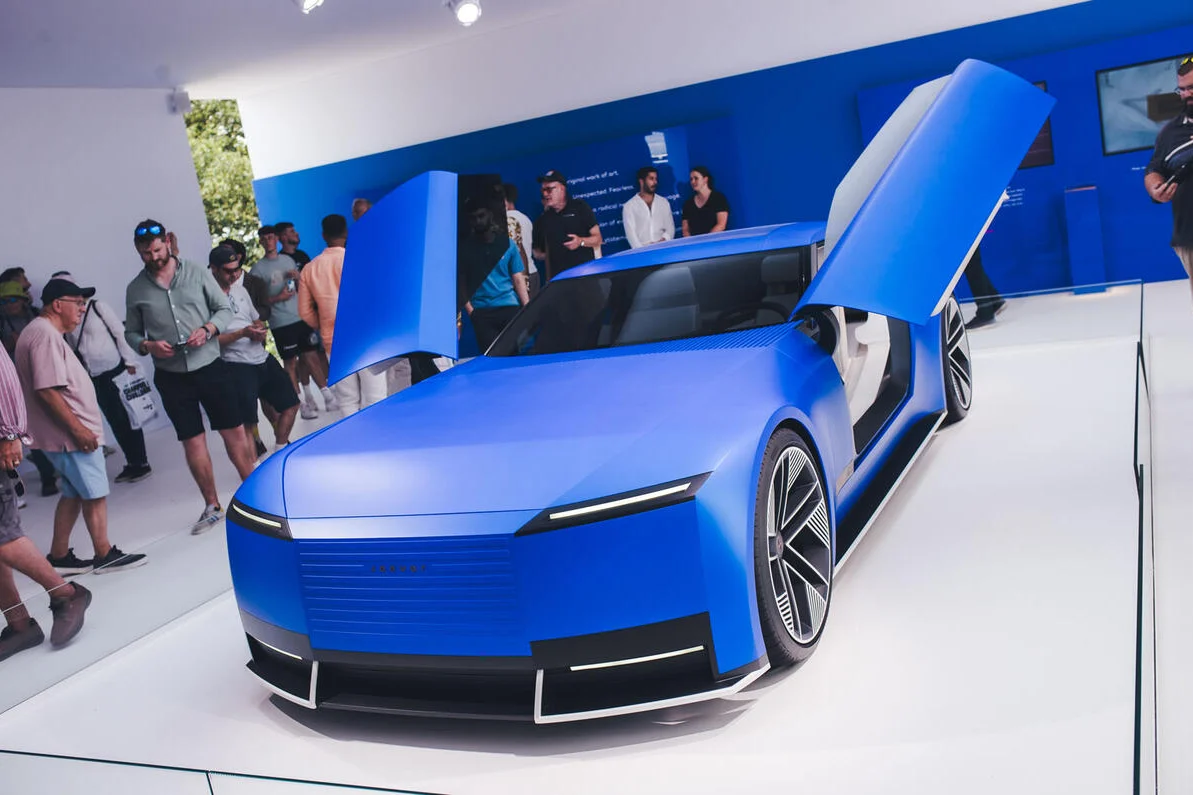 Jaguar electric, Jaguar EV strategy, electric luxury cars, Jaguar GT 2026, electric SUV, Jaguar BEV, automotive electrification 2