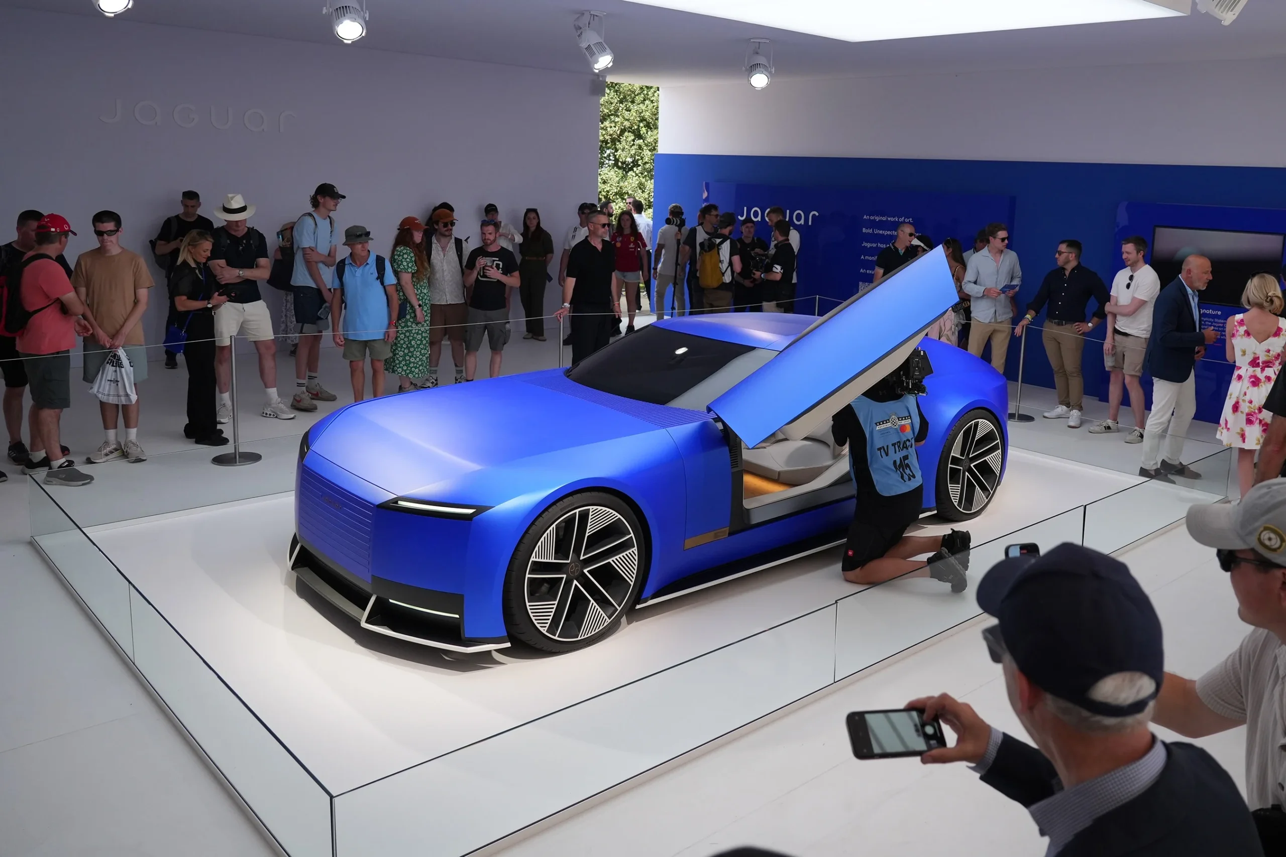 Jaguar electric vehicle, luxury EV, $130,000 Jaguar EV, premium electric sedan, Jaguar dealer doubts, EV market slowdown, luxury car market 4