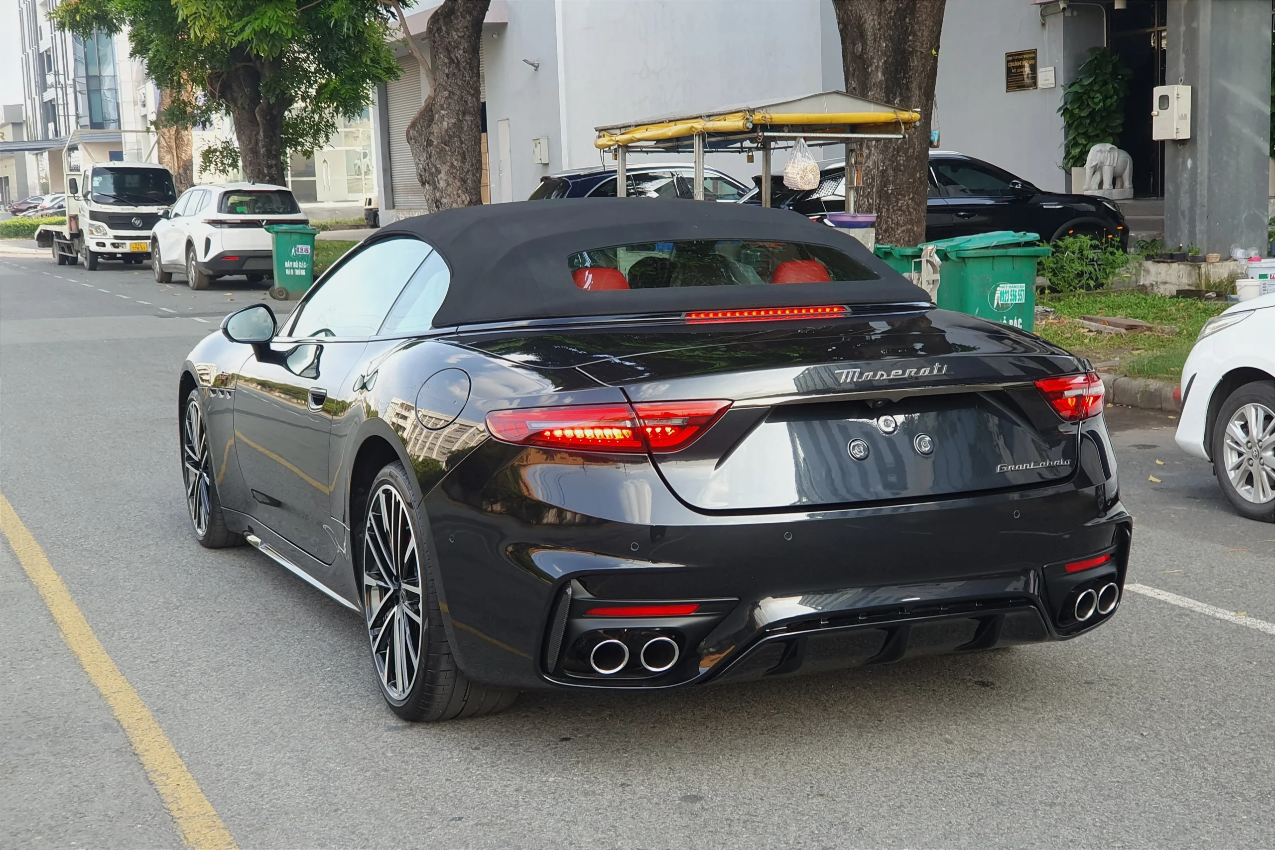 Maserati GranCabrio Trofeo, Maserati convertible, luxury sports car, Vietnam car news, Nero Assoluto, Rosso interior, V6 Nettuno engine, high performance coupe 3
