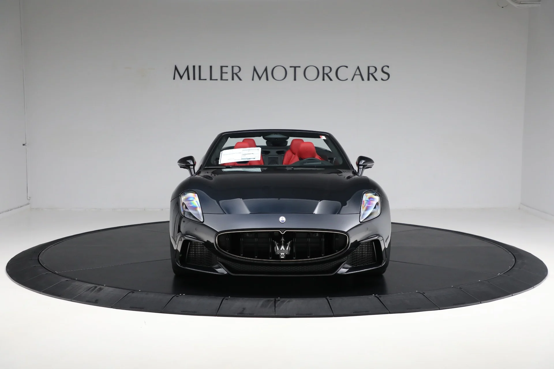 Maserati GranCabrio Trofeo, Maserati Vietnam, luxury convertible, high performance grand tourer, V6 twin turbo, Trofeo edition, Maserati price Vietnam 10