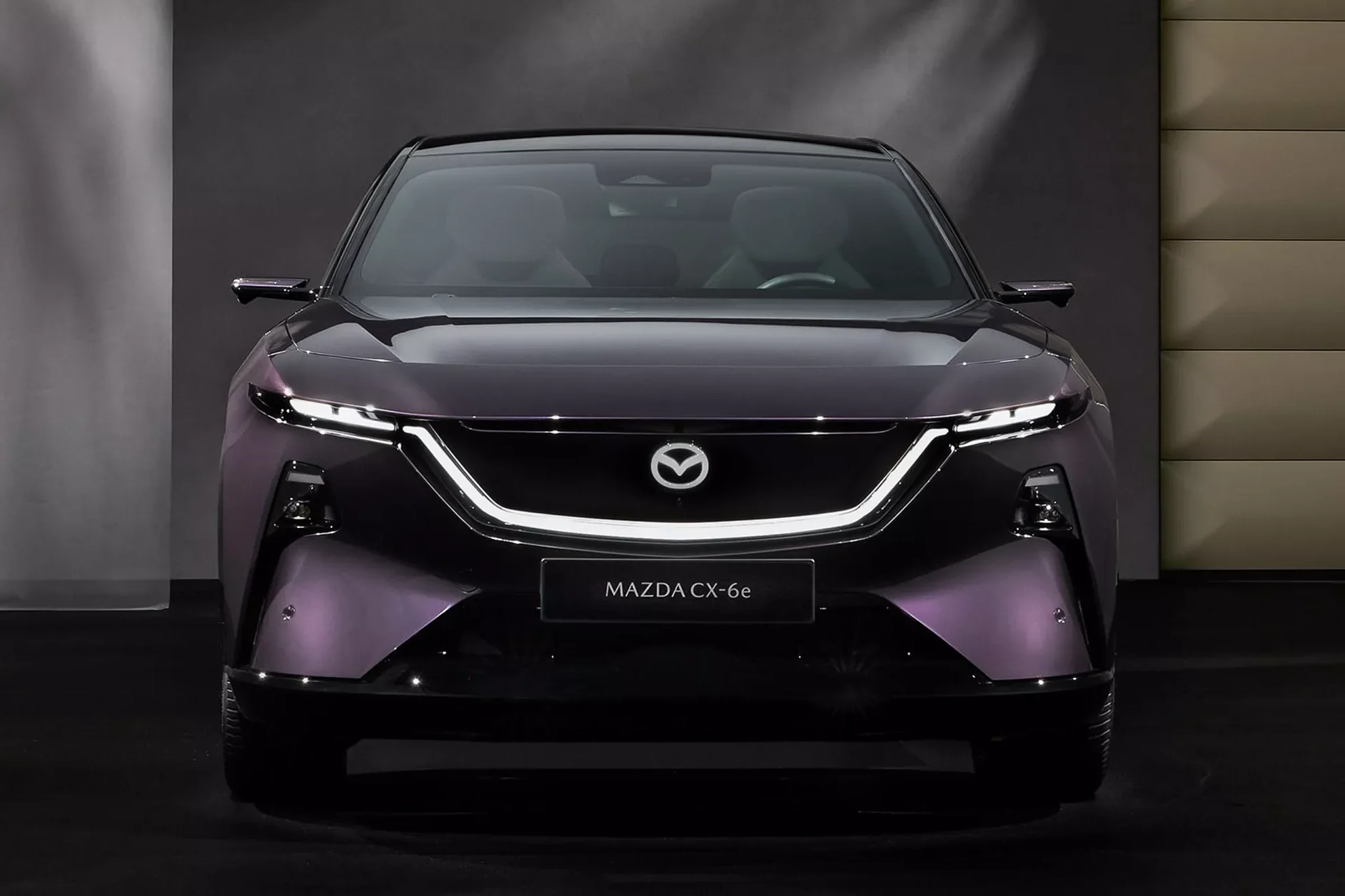 Mazda CX-6e, electric crossover, Mazda EV, 2026 Mazda electric SUV, Mazda CX-6e specs, electric SUV Europe, Mazda-Changan partnership 4