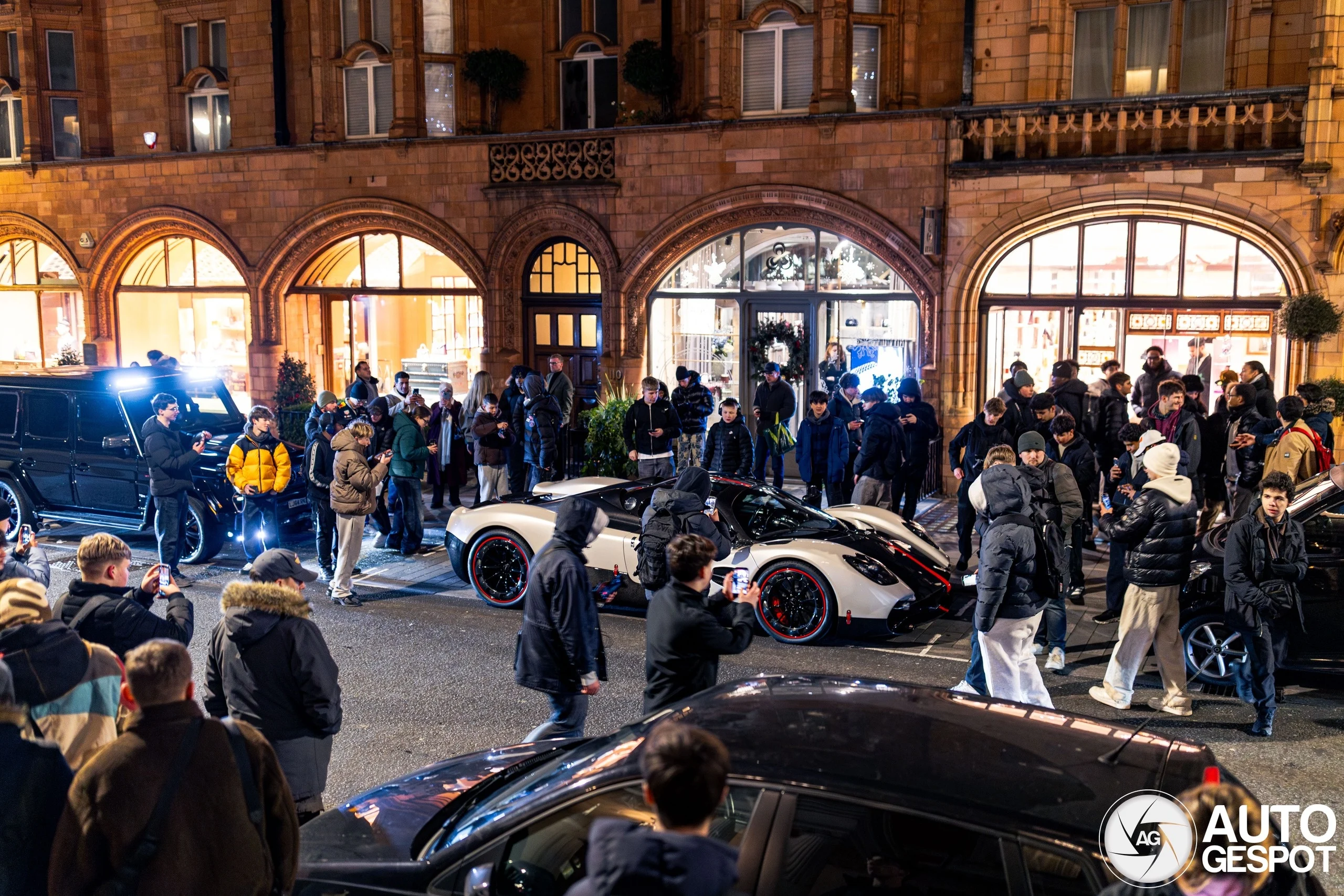 Pagani Utopia, hypercar, London supercar, limited edition supercar, V12 twin turbo, Pagani Utopia London, supercar event, luxury car 4