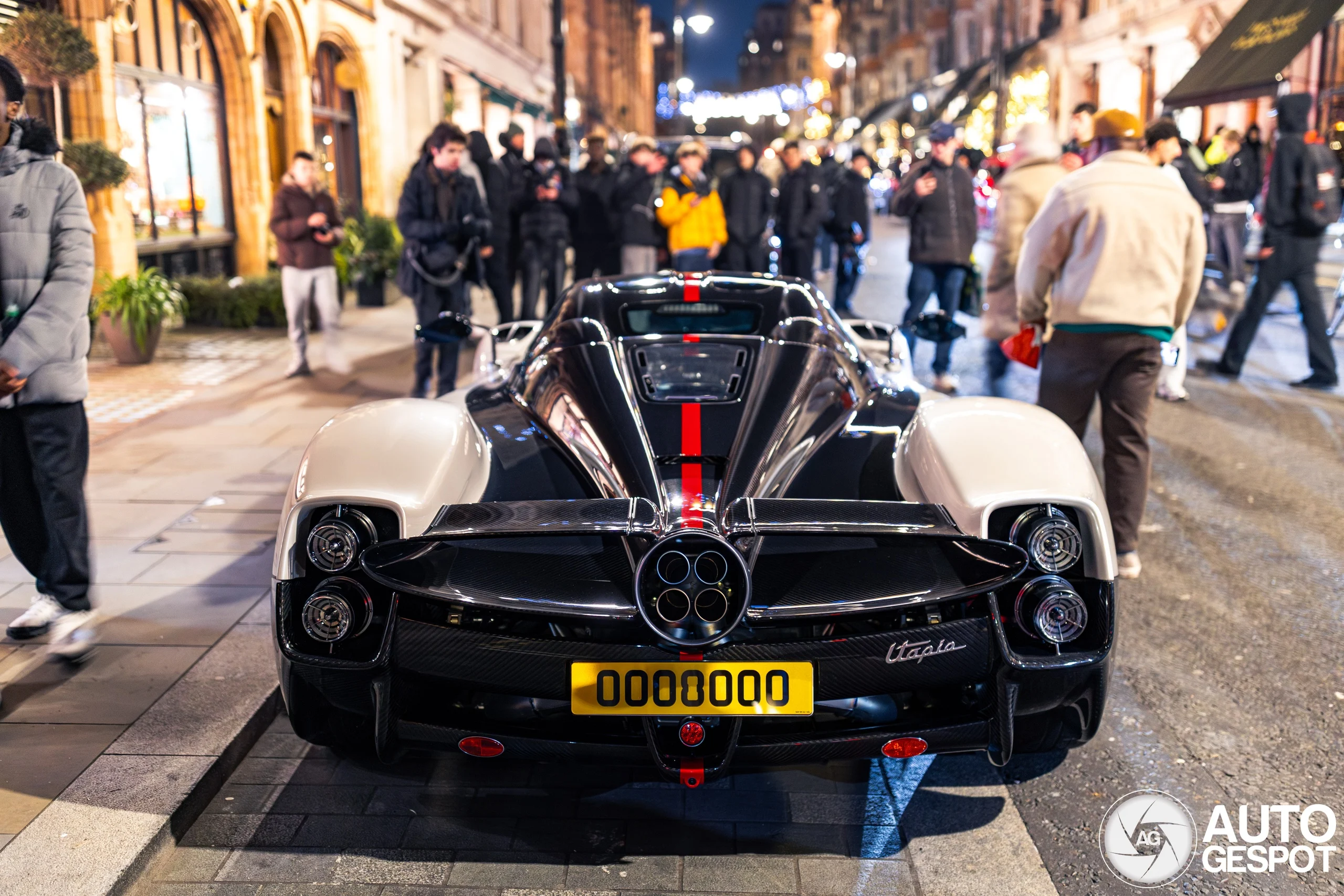 Pagani Utopia, hypercar, supercar London, Pagani Utopia specs, limited edition supercar, Mount Street car show, high-performance V12, Pagani news 13