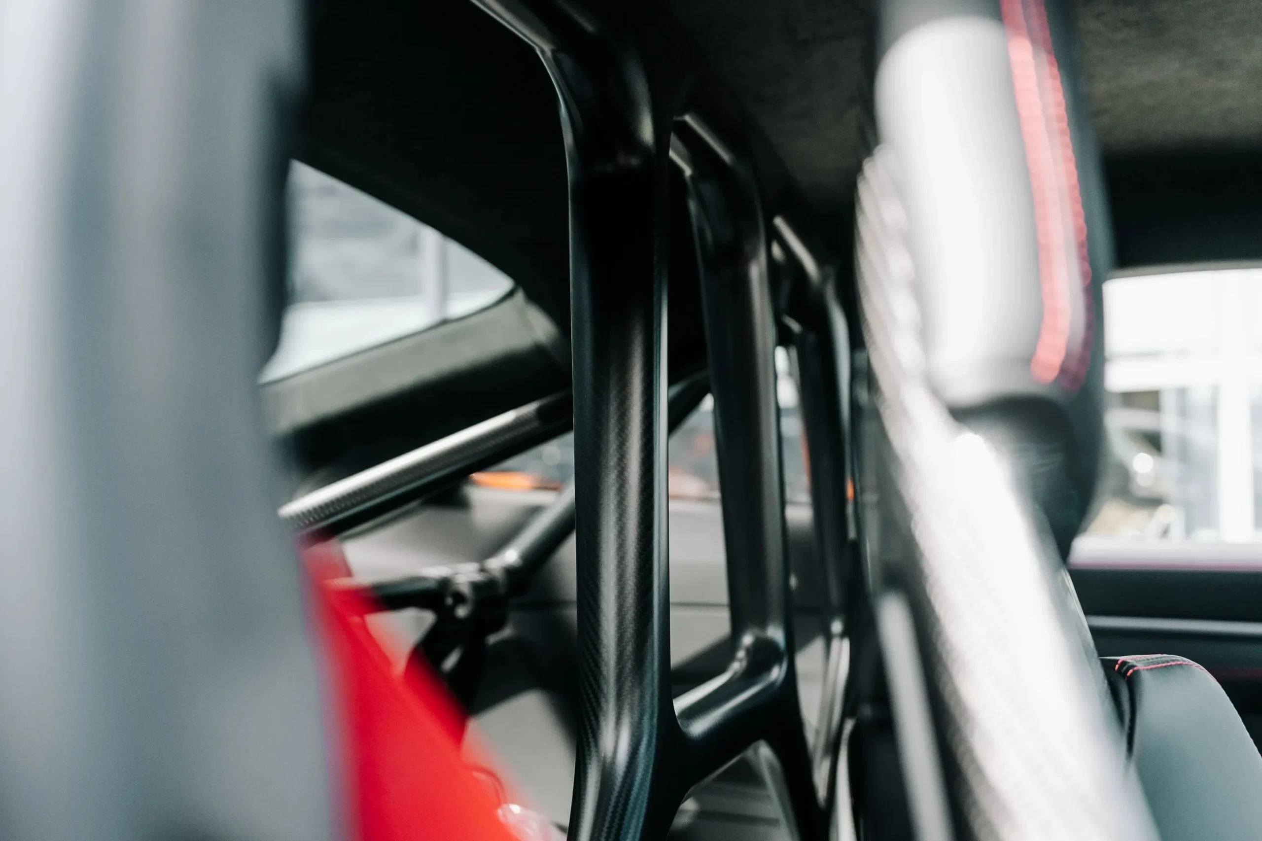 Porsche 911 GT3 RS, price Vietnam, VND 17.7 billion, Weissach Package, Porsche performance, 992.1 generation, luxury supercar 12