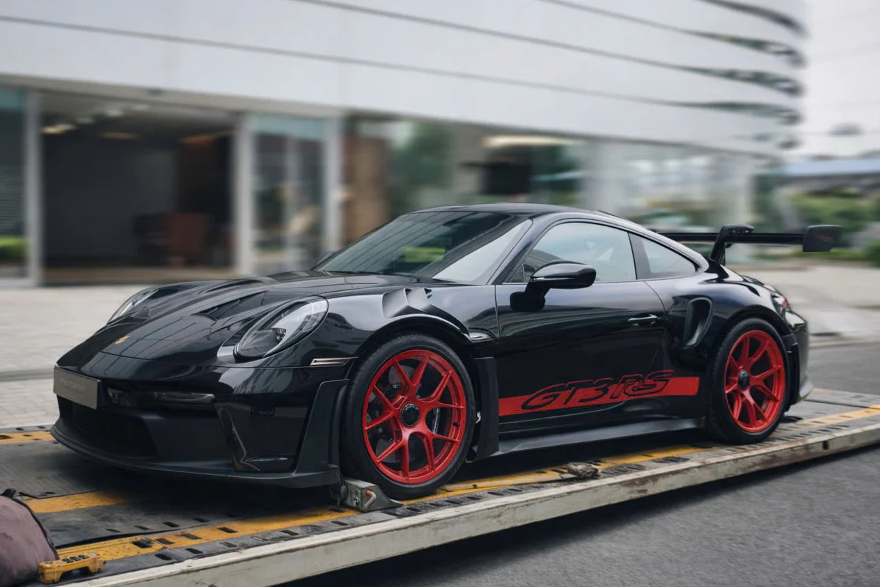 Porsche 911 GT3 RS, price Vietnam, VND 17.7 billion, Weissach Package, Porsche performance, 992.1 generation, luxury supercar 19