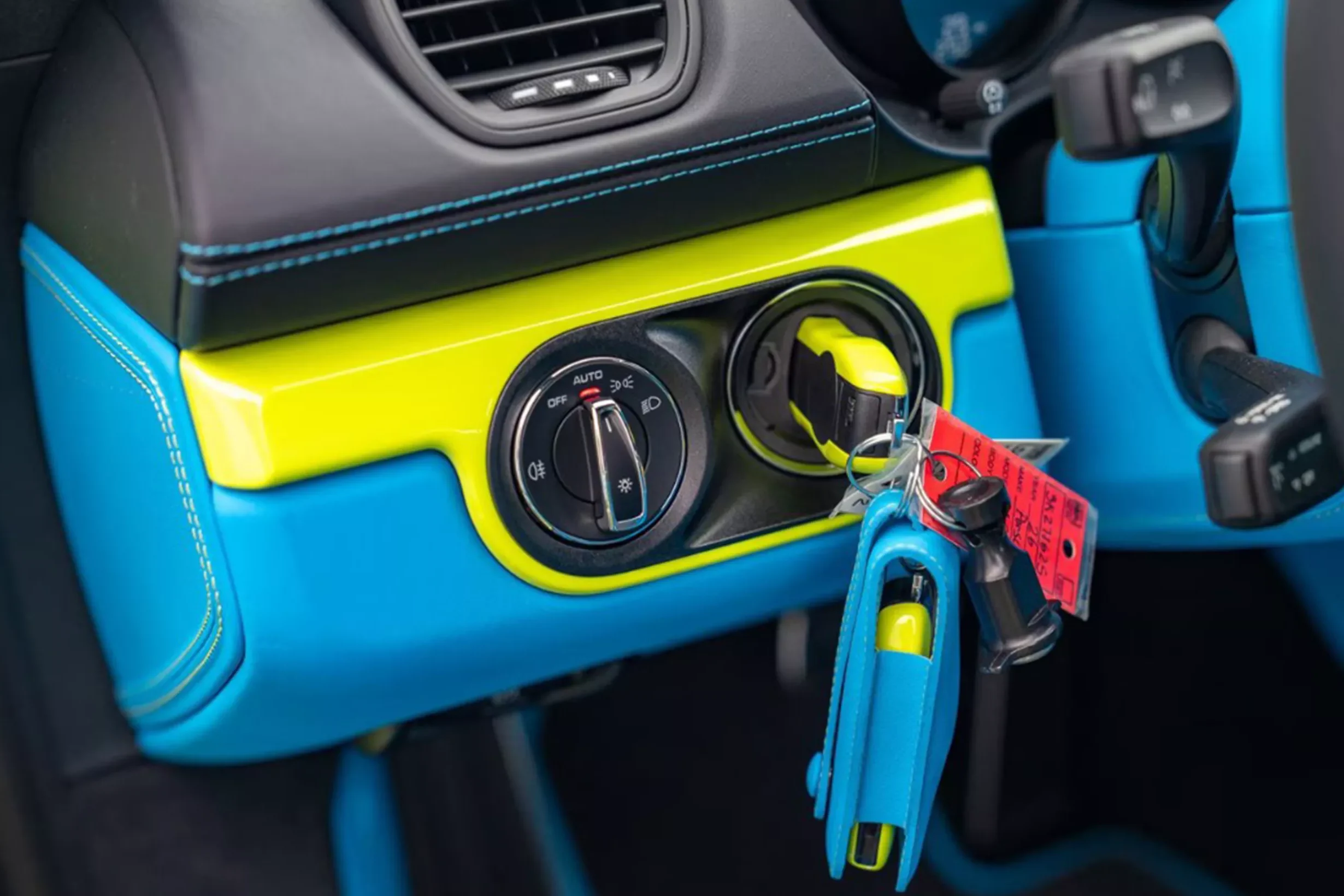 Porsche Cayman GT4 RS, Sonderwunsch, Porsche customization, luxury cars, sports car, exotic cars, car review, Porsche 9