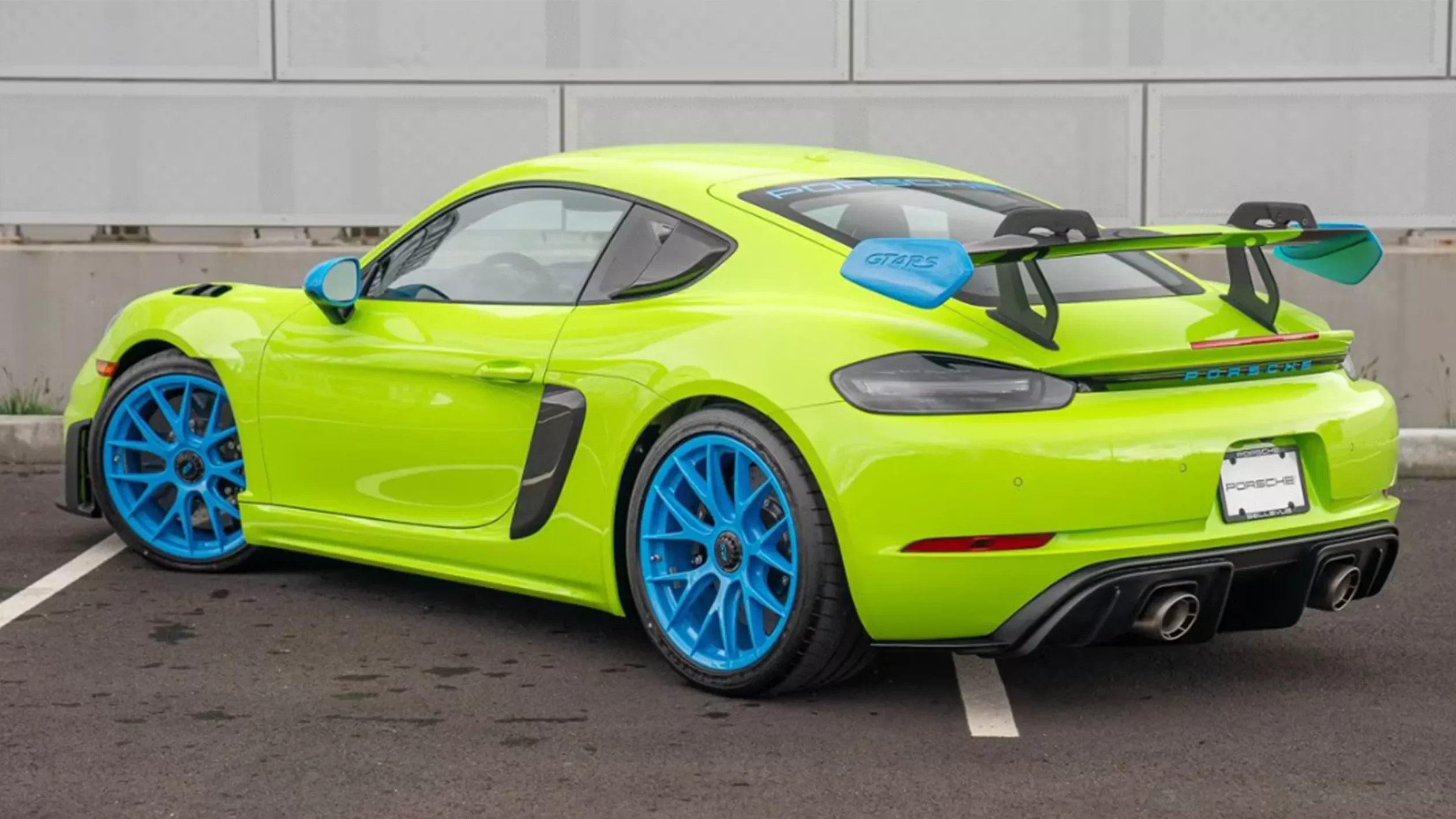 Porsche Cayman GT4 RS, Sonderwunsch, Porsche customization, luxury cars, sports car, exotic cars, car review, Porsche 3