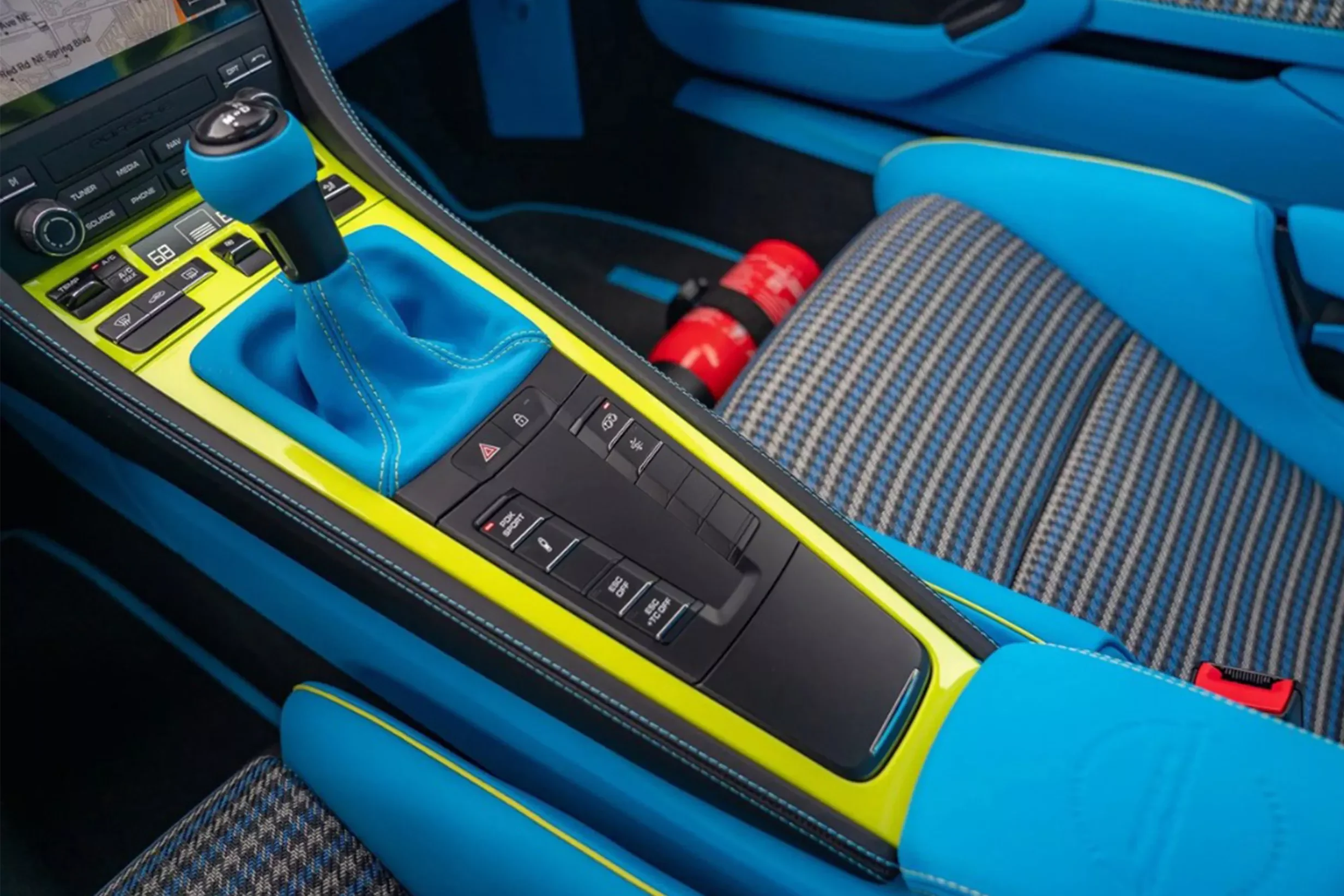 Porsche Cayman GT4 RS, Sonderwunsch, Porsche customization, luxury cars, sports car, exotic cars, car review, Porsche 11