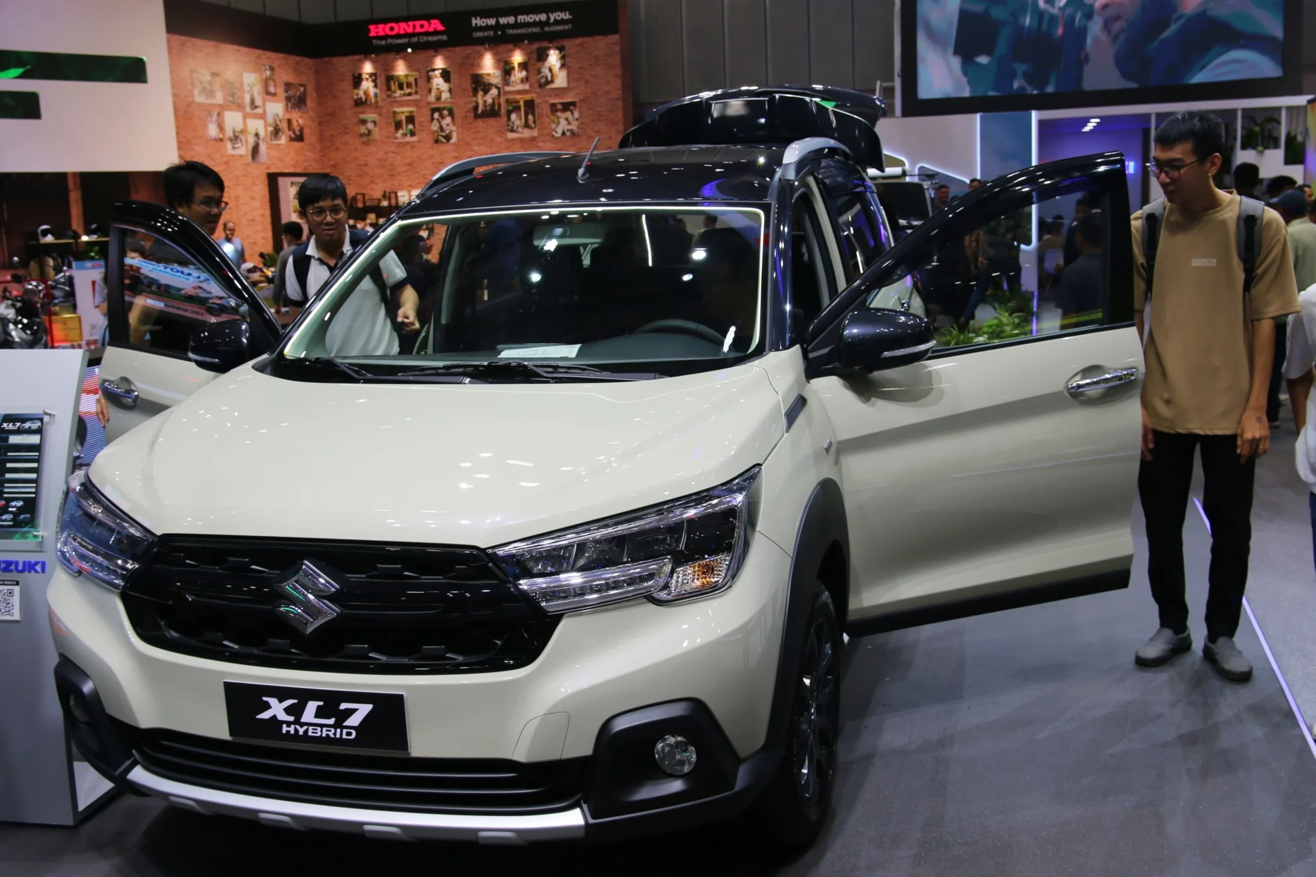 VinFast, Vietnam car sales, best selling cars Vietnam, automotive market Vietnam, Ford Vietnam, Mitsubishi Vietnam, Hyundai Vietnam 10