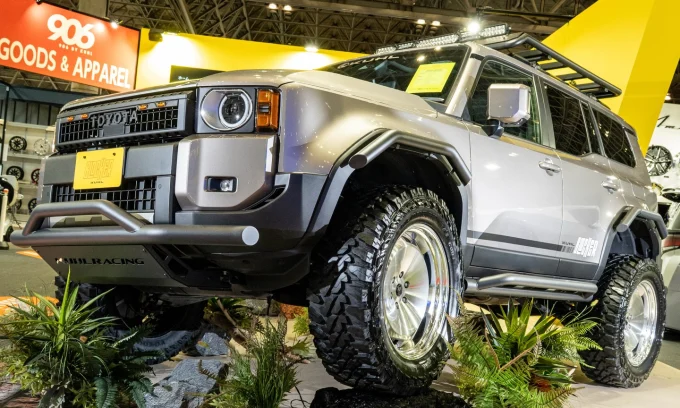 Toyota Land Cruiser Prado, Kuhl Iron Build, off-road lift kit, Tokyo Auto Salon, custom SUV, 4x4 aftermarket, oversized wheels 2
