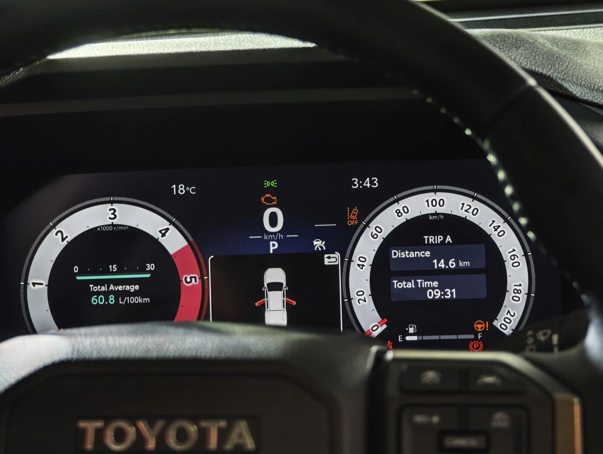 Toyota Hilux 2026, Ford Ranger, Vietnam pickup market, 2.8L diesel engine, pickup truck pricing, Toyota Safety Sense, MTS off-road, automotive news Vietnam 9