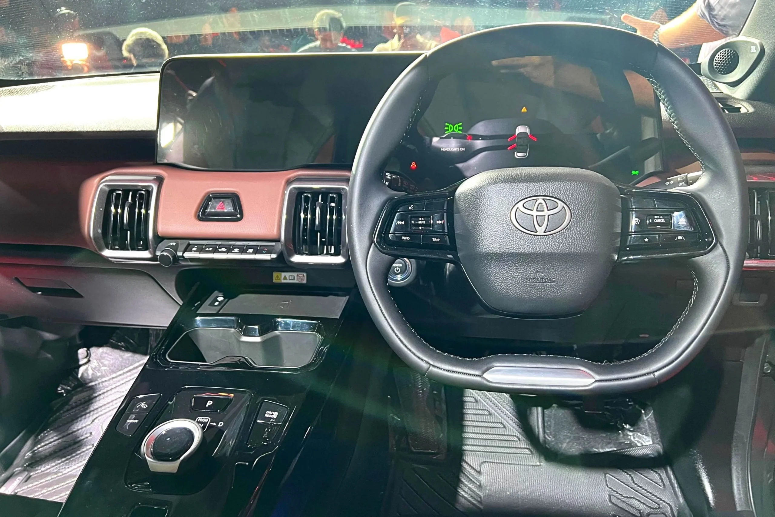 Toyota Urban Cruiser Ebella, electric SUV India, B‑segment EV, Toyota EV India, electric crossover, Indian EV market, 2026 electric vehicles 10