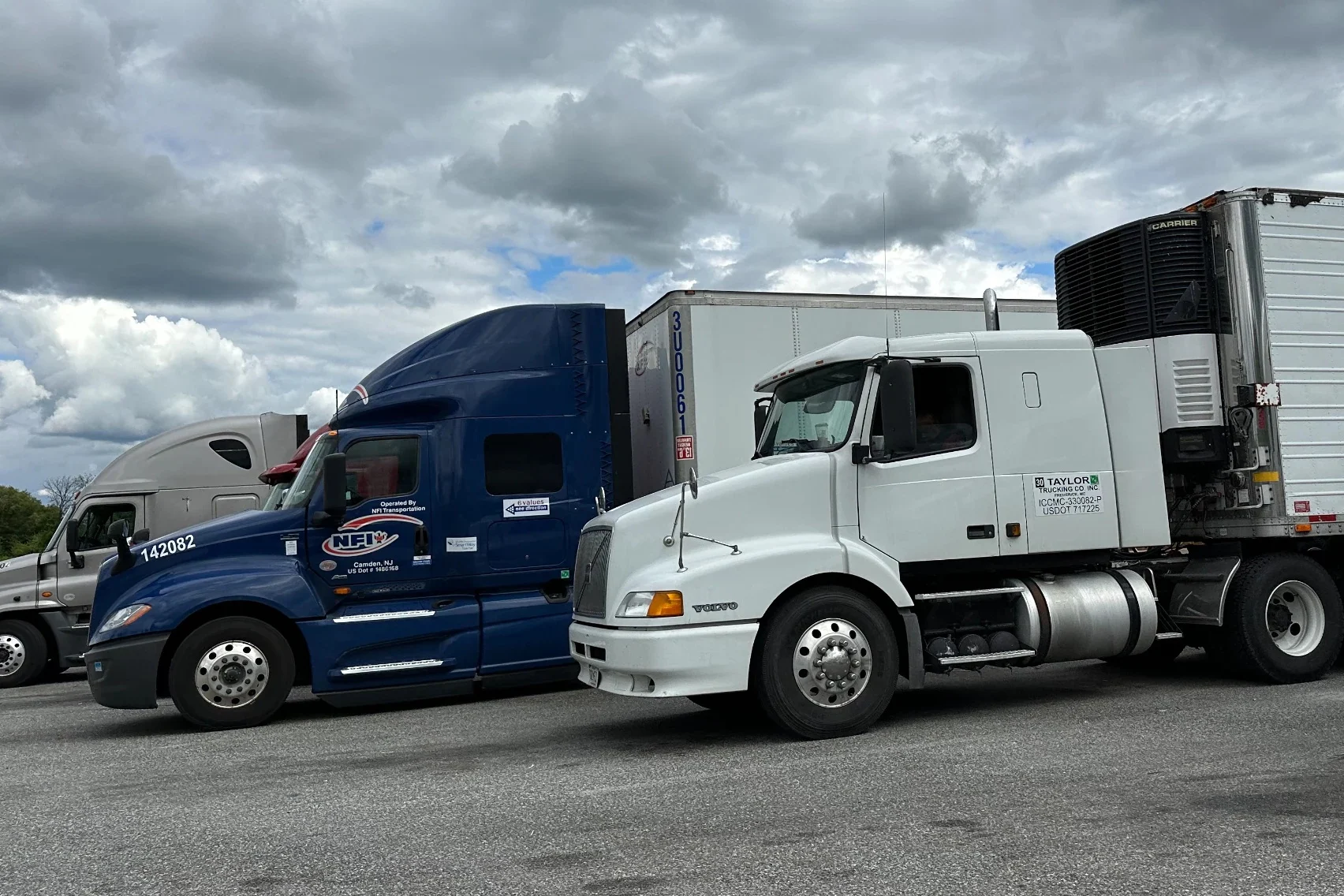 fuel efficiency standards, heavy-duty trucks, US DOT, NHTSA, Biden fuel rules, American Trucking Association, vehicle emissions, fuel consumption 2