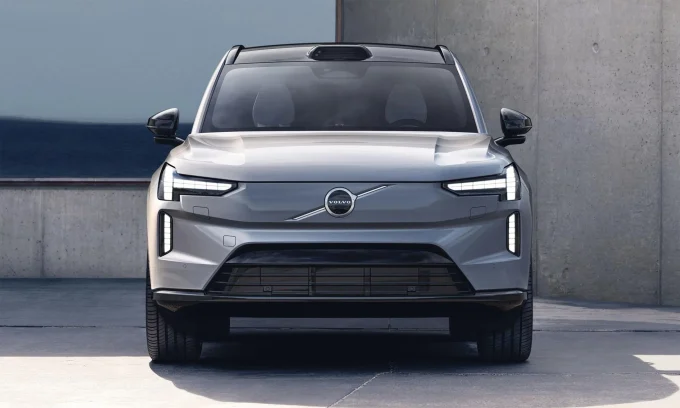 Volvo EX60, electric SUV, crash test, vehicle safety, electric car safety, multi‑function seat belt, Volvo safety technology 2