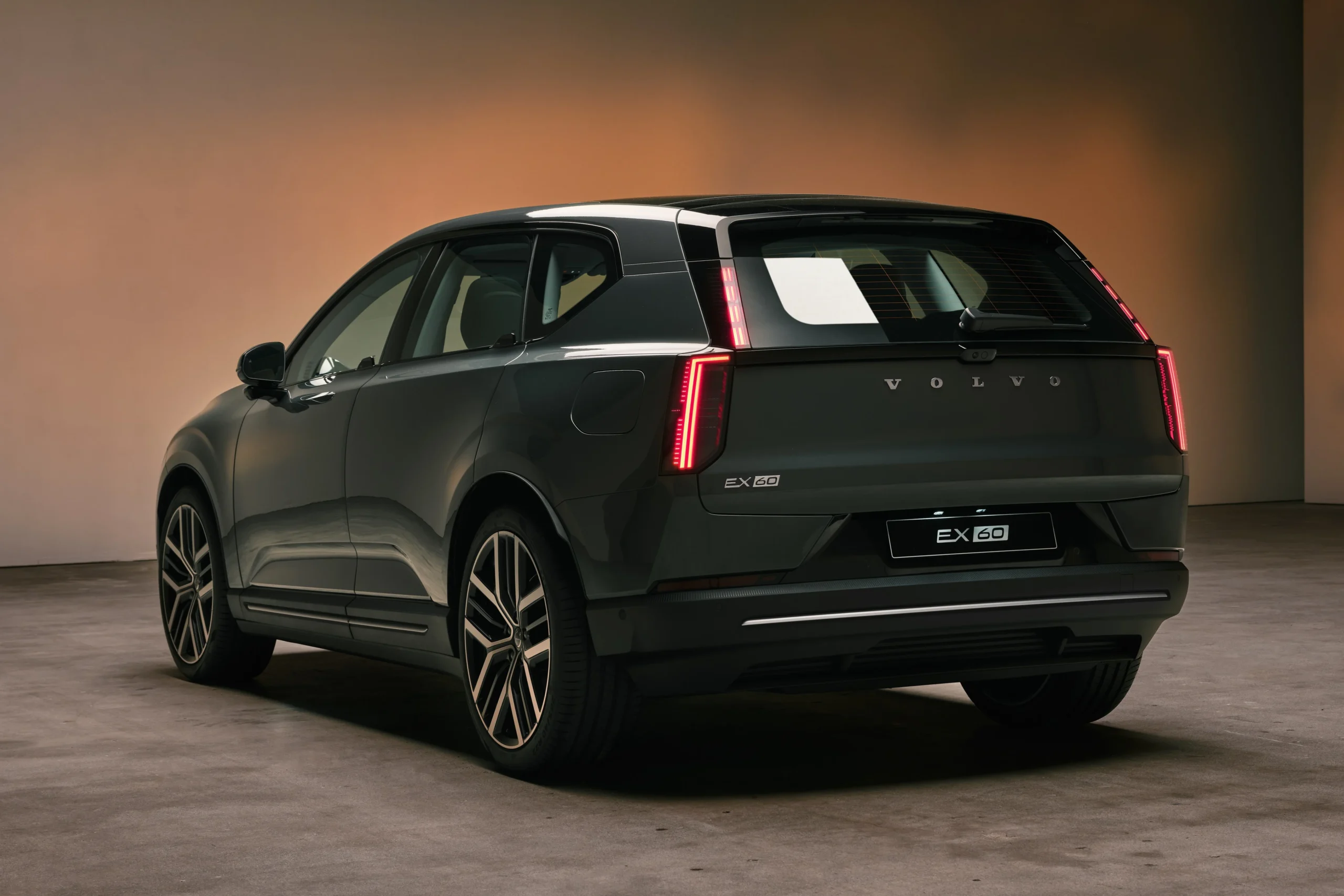 Volvo EX60, electric SUV, Volvo EV, Volvo EX60 price, Volvo electric range, Volvo SUV specs, electric vehicle 2024 3