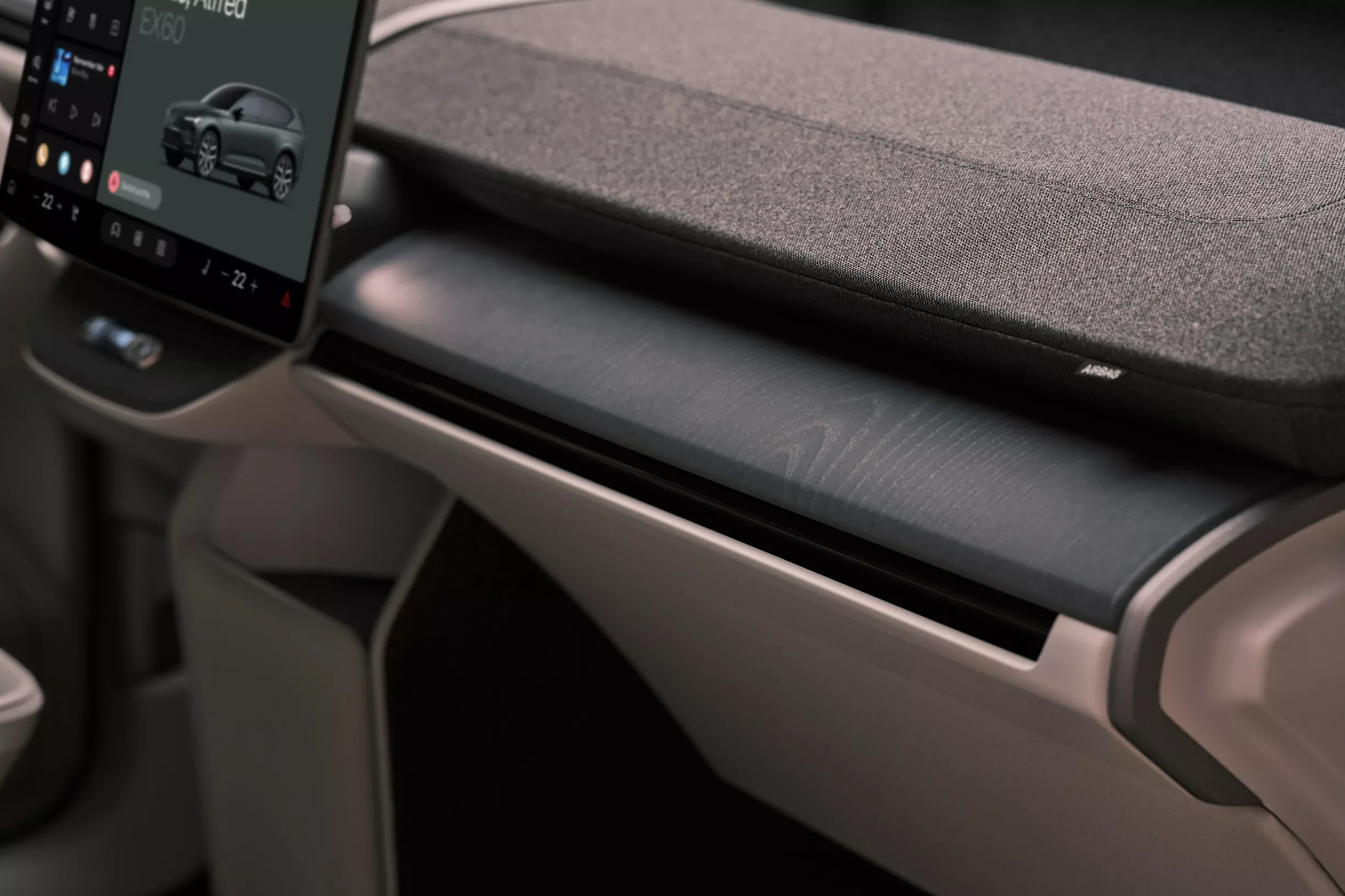 Volvo EX60, electric SUV, Volvo EV, Volvo EX60 price, Volvo electric range, Volvo SUV specs, electric vehicle 2024 12