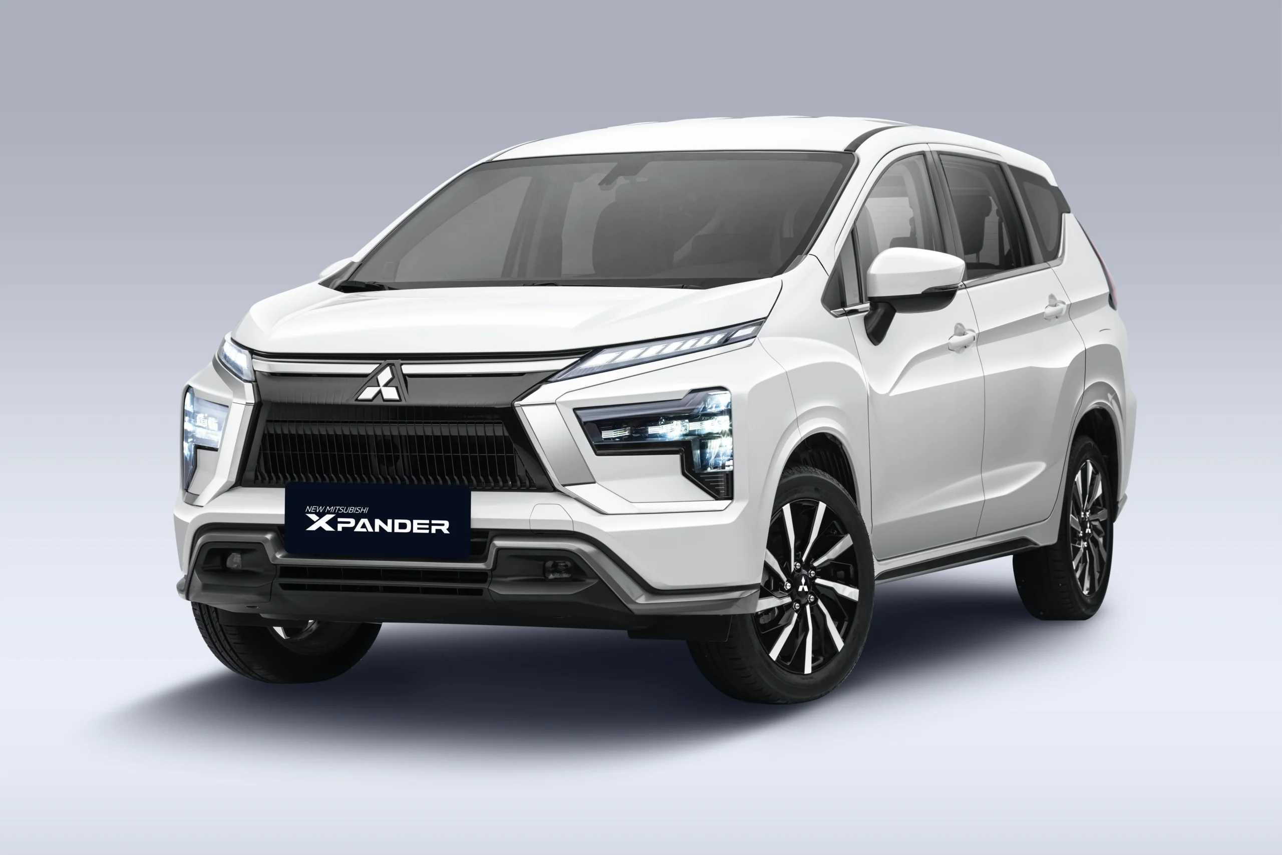 7-seater MPV, Vietnam car market, MPV sales, electric MPV Vietnam, affordable family van, Toyota Veloz, VinFast electric MPV, Mitsubishi Xpander 3