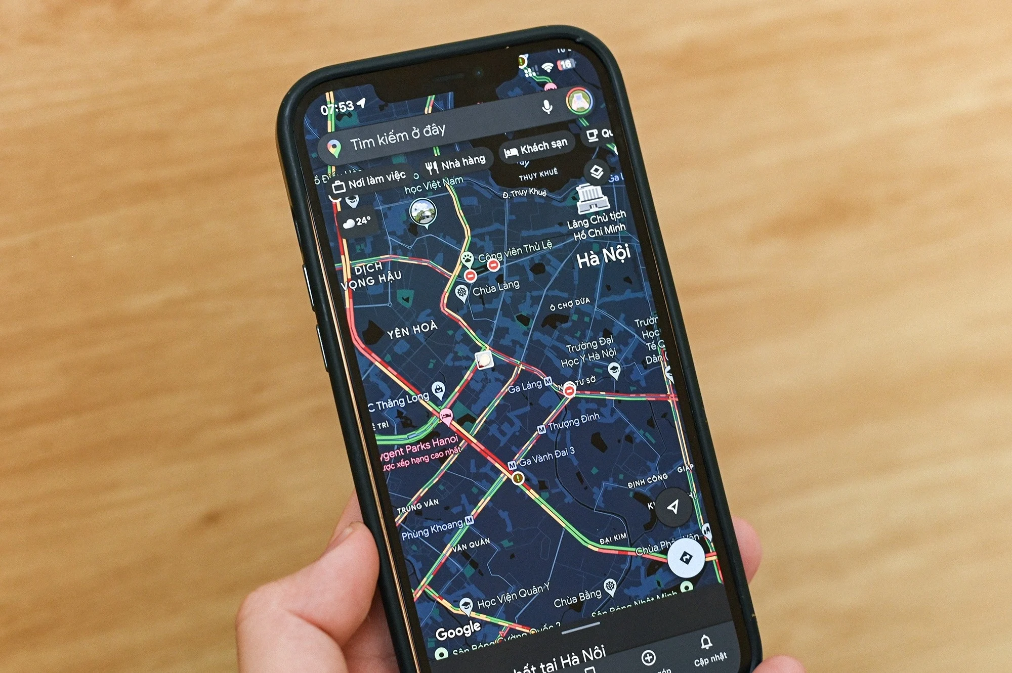 New Year car travel, holiday driving safety, traffic camera fines, vehicle checklist, AI traffic enforcement, road trip tips, avoid traffic fines 6