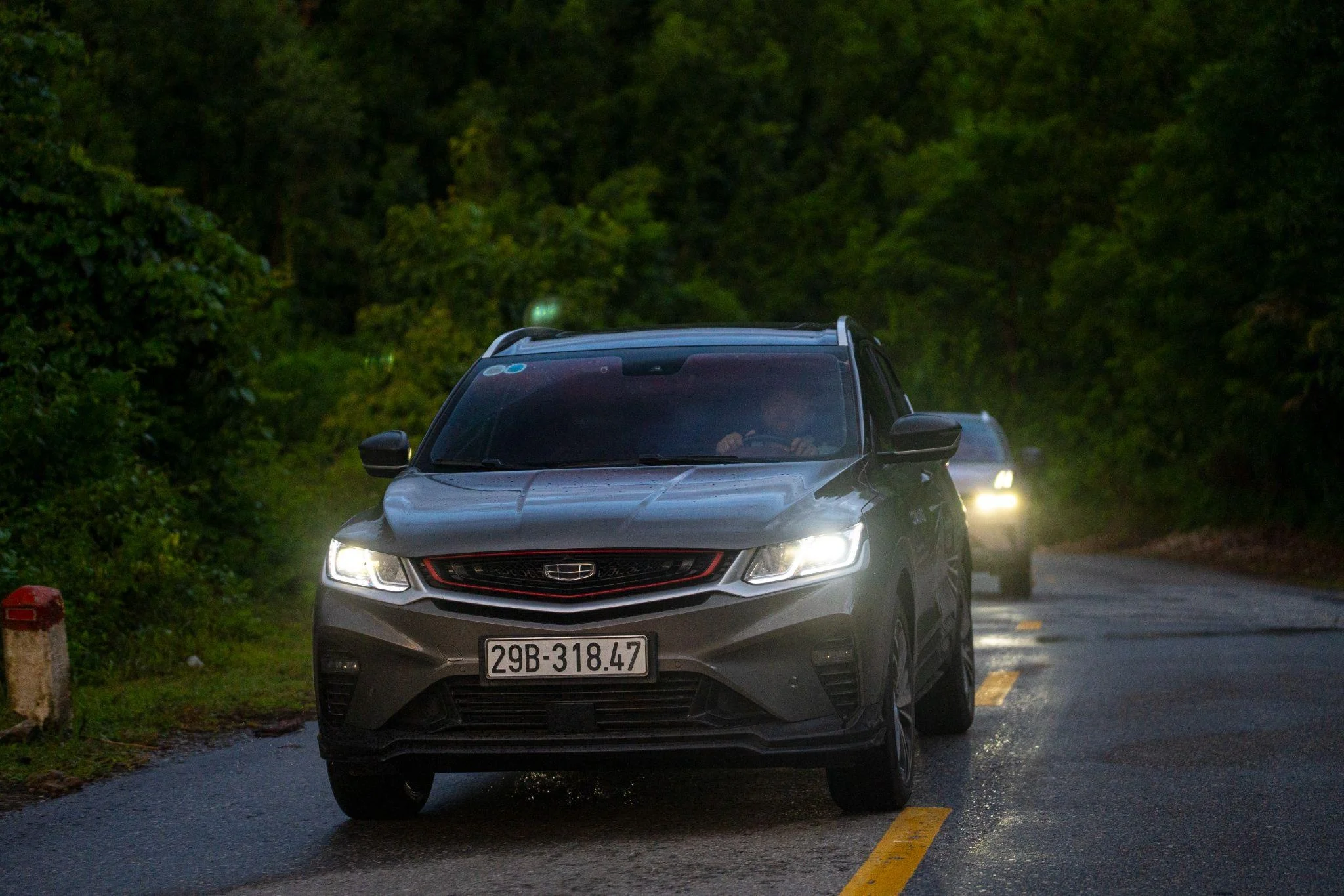 Geely durability test, Vietnam car reliability, Chinese SUV performance, vehicle longevity, auto service network Vietnam, Geely SUV review, real-world car testing 3