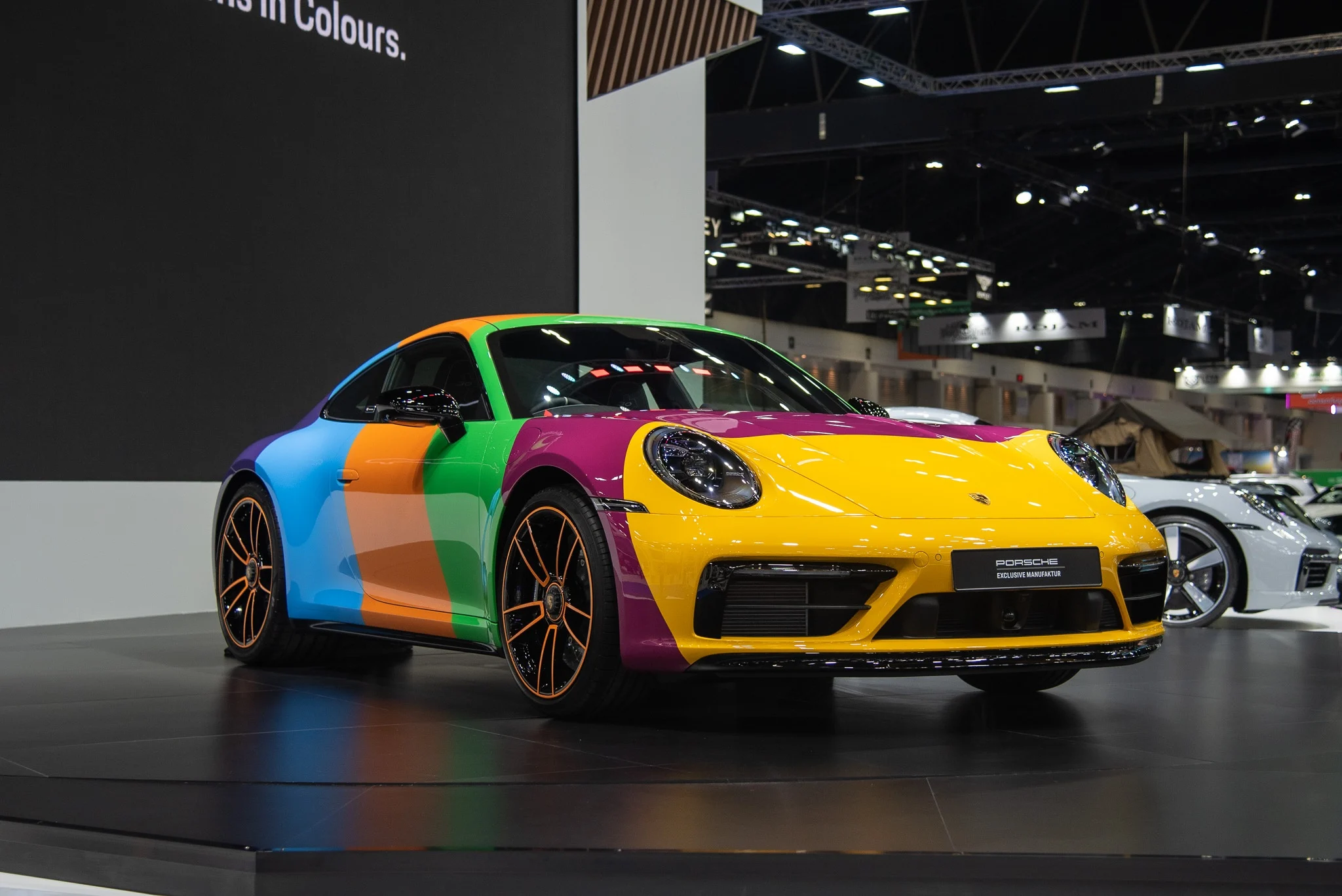 Porsche, color changing paint, automotive technology, car customization, chameleon paint, personalized cars, automotive innovation, luxury cars 5