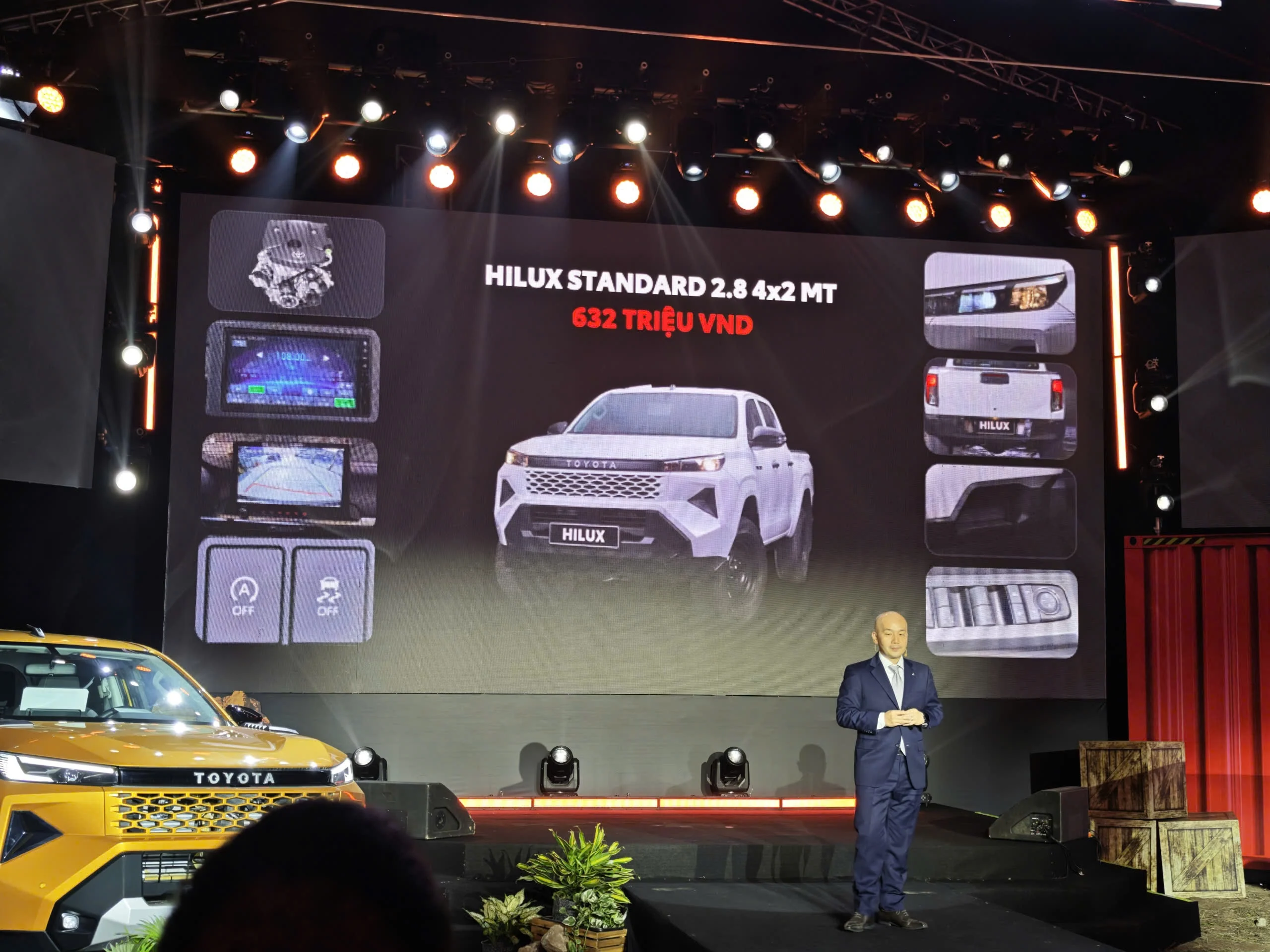 Toyota Hilux 2026, Hilux price Vietnam, Toyota pickup 2026, Hilux 2.8L Turbo, Vietnam pickup trucks, Ford Ranger competitor, Mitsubishi Triton price 2