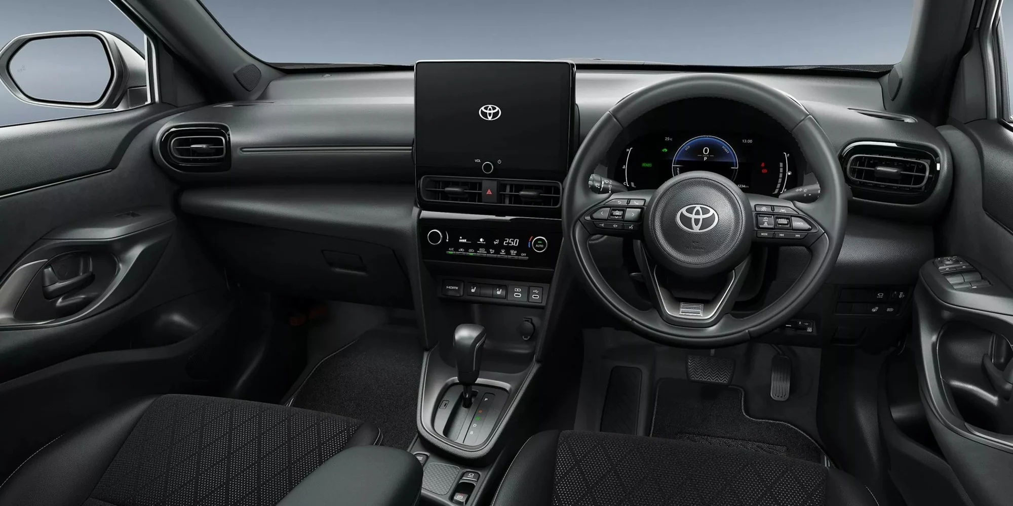 Toyota Yaris Cross 2026, Yaris Cross Japan, Toyota hybrid SUV, infotainment screen upgrade, automotive safety features 3